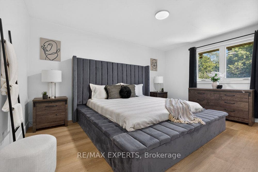 23 Collingdale Road, Toronto W10, Toronto W, Toronto ON M9V 3R2