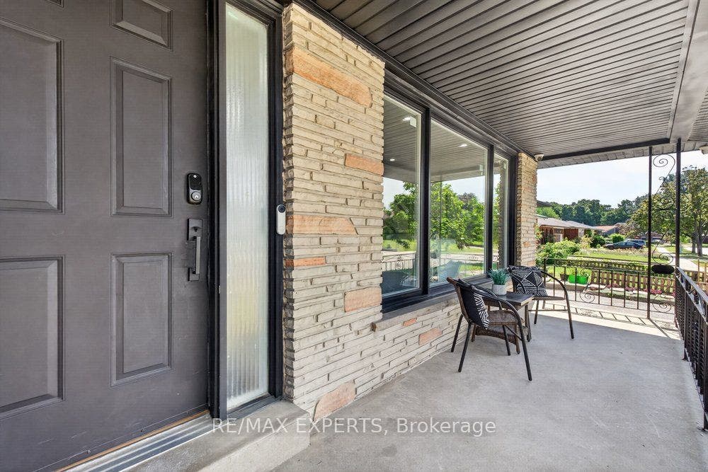 23 Collingdale Road, Toronto W10, Toronto W, Toronto ON M9V 3R2