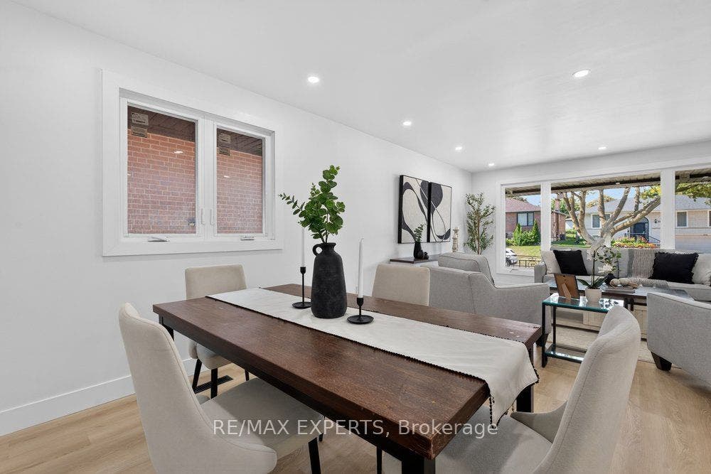 23 Collingdale Road, Toronto W10, Toronto W, Toronto ON M9V 3R2