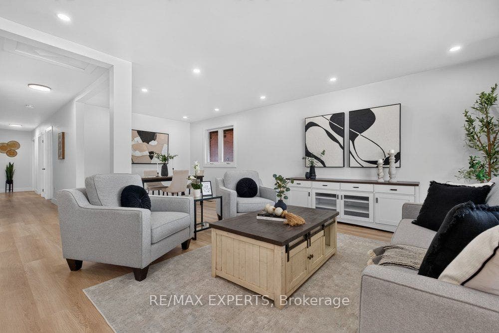 23 Collingdale Road, Toronto W10, Toronto W, Toronto ON M9V 3R2