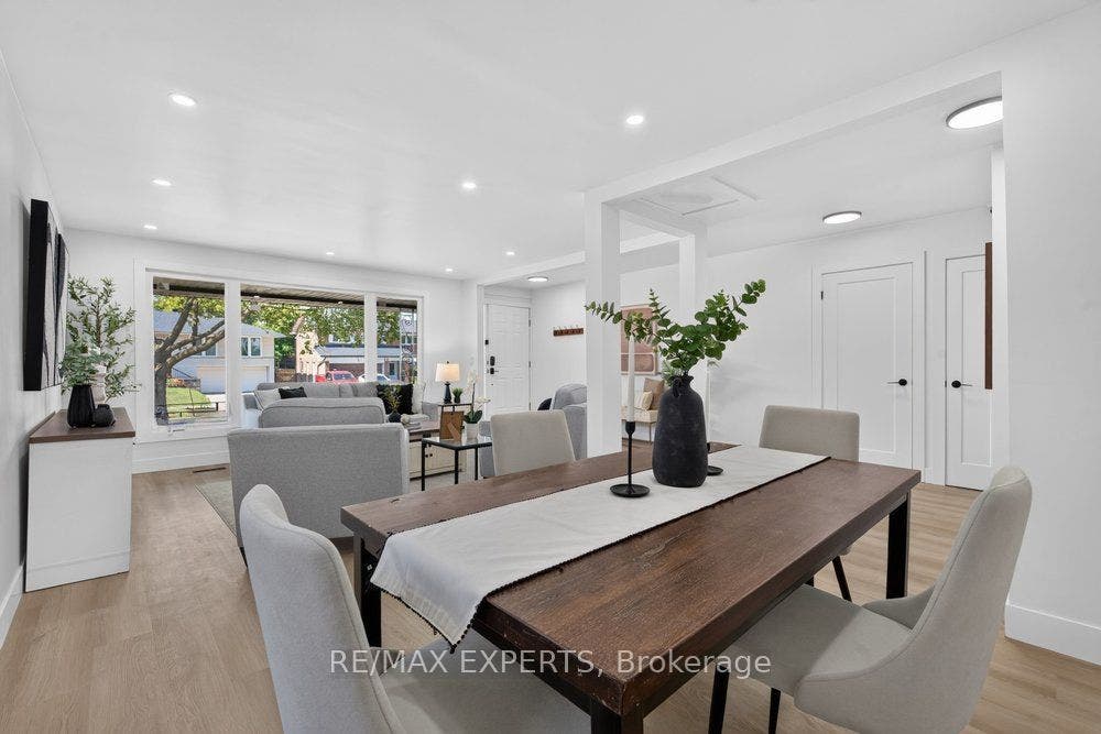 23 Collingdale Road, Toronto W10, Toronto W, Toronto ON M9V 3R2
