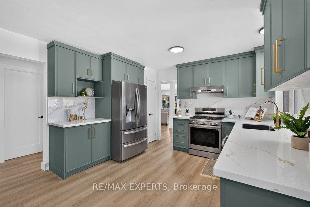 23 Collingdale Road, Toronto W10, Toronto W, Toronto ON M9V 3R2