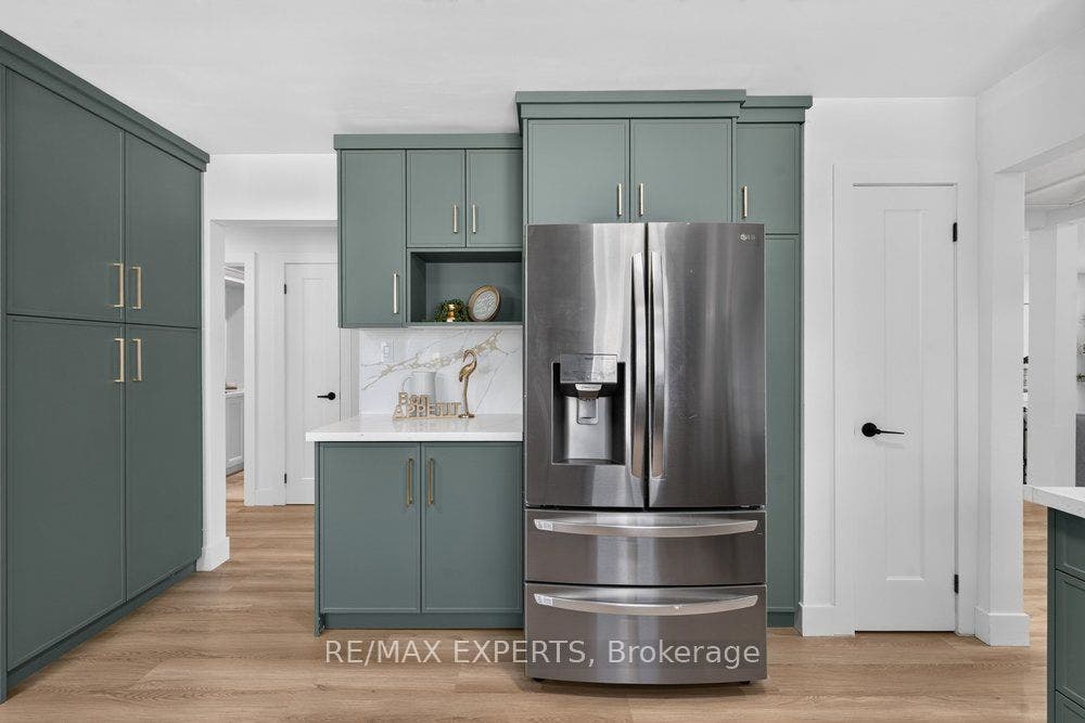 23 Collingdale Road, Toronto W10, Toronto W, Toronto ON M9V 3R2