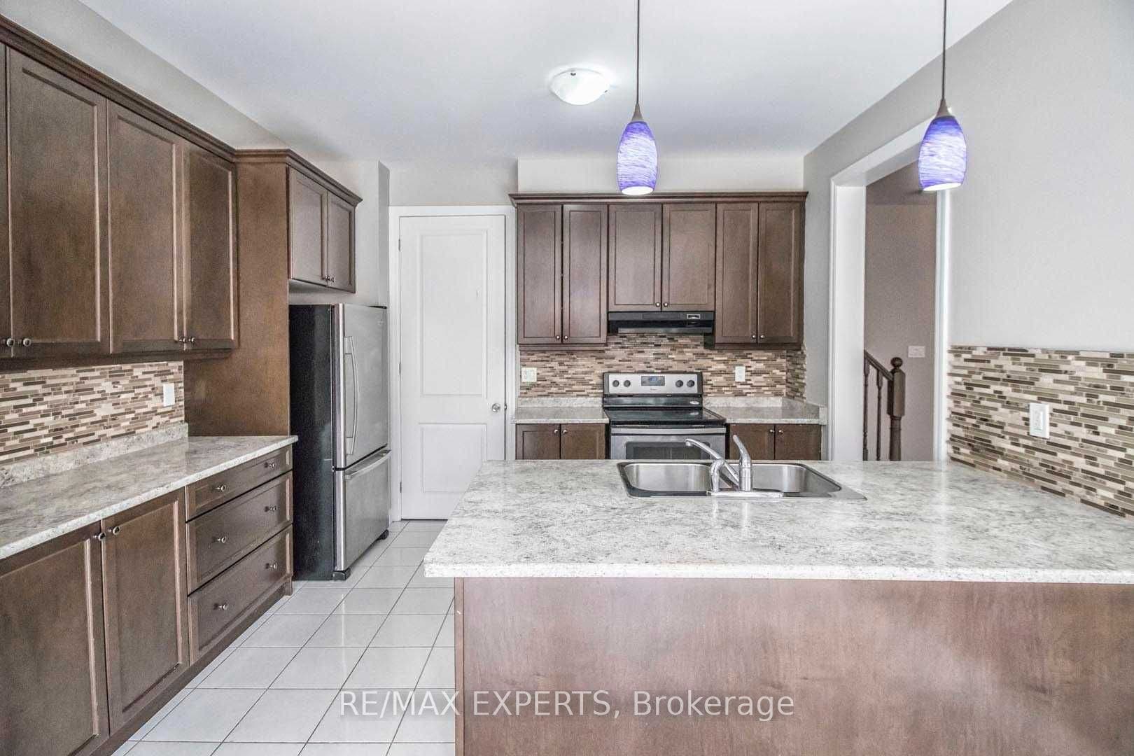 15 Giltspur Road, #Upper, Brampton, Brampton, Peel ON L7A 0Y9