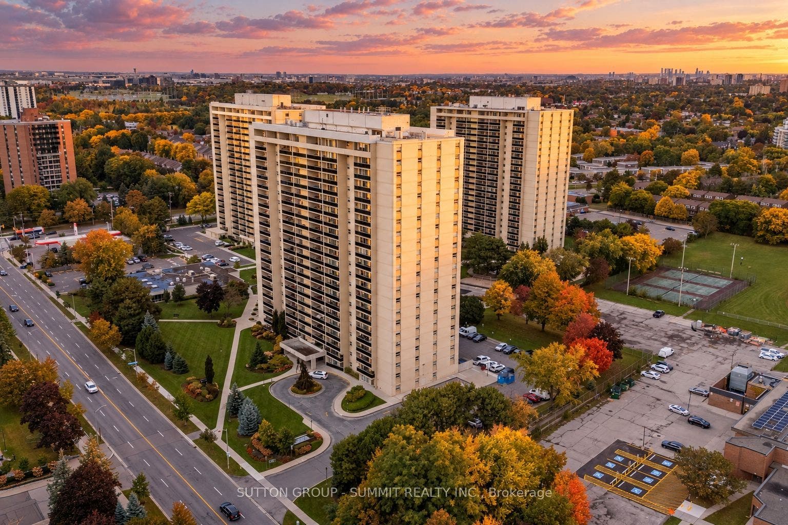 299 Mill Road, #1608, Toronto W, Toronto ON M9C 4V9