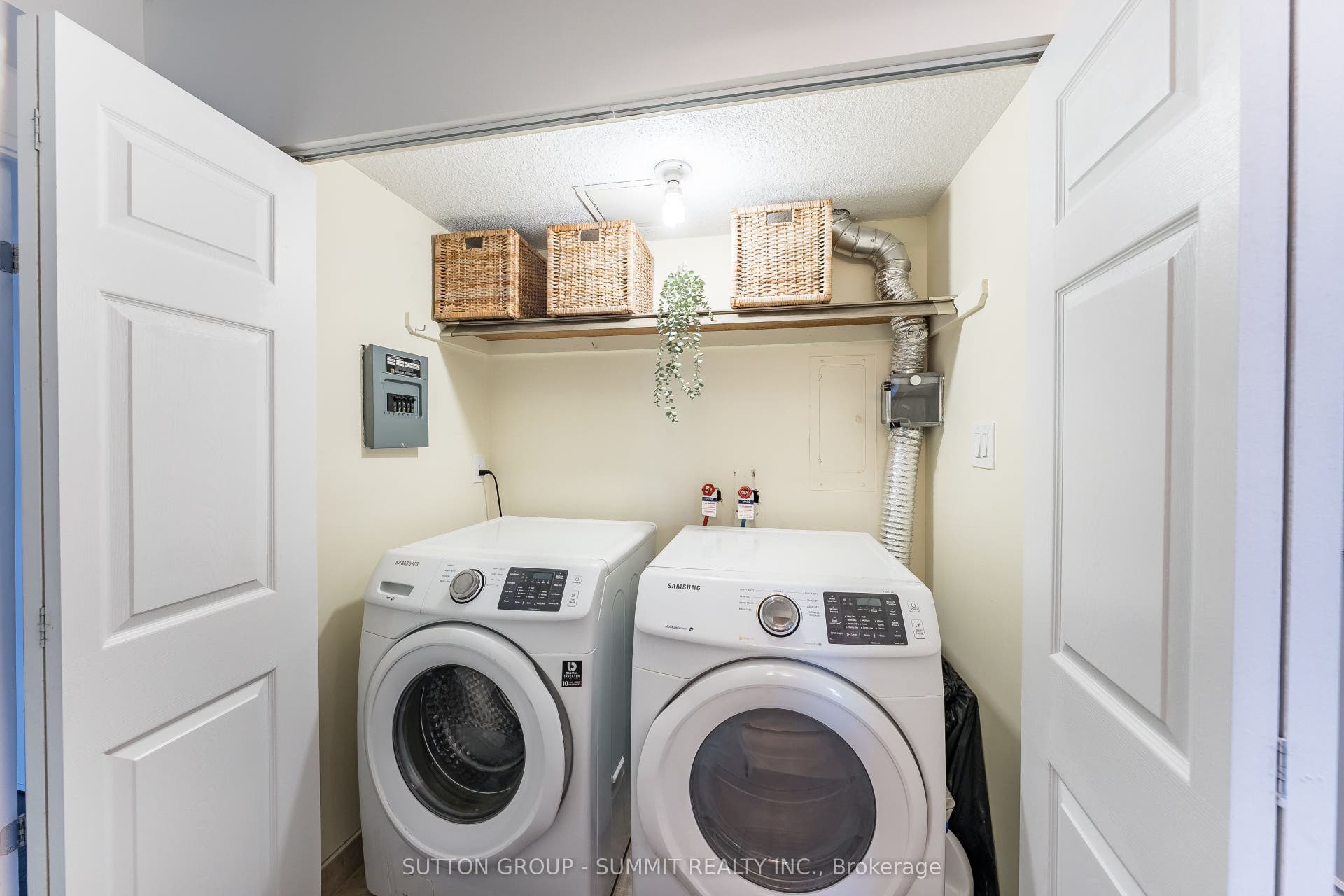 299 Mill Road, #1608, Toronto W, Toronto ON M9C 4V9