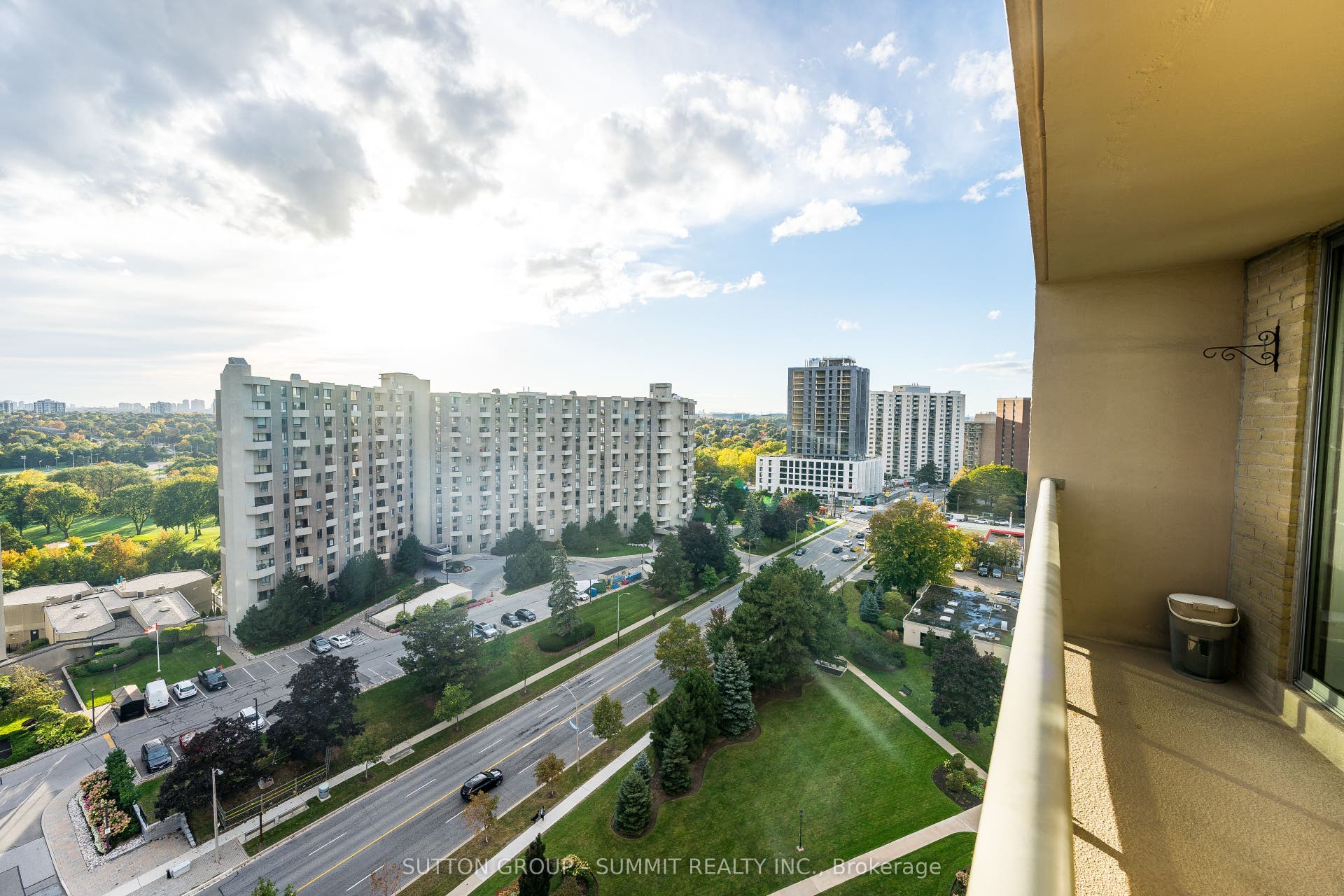 299 Mill Road, #1608, Toronto W, Toronto ON M9C 4V9