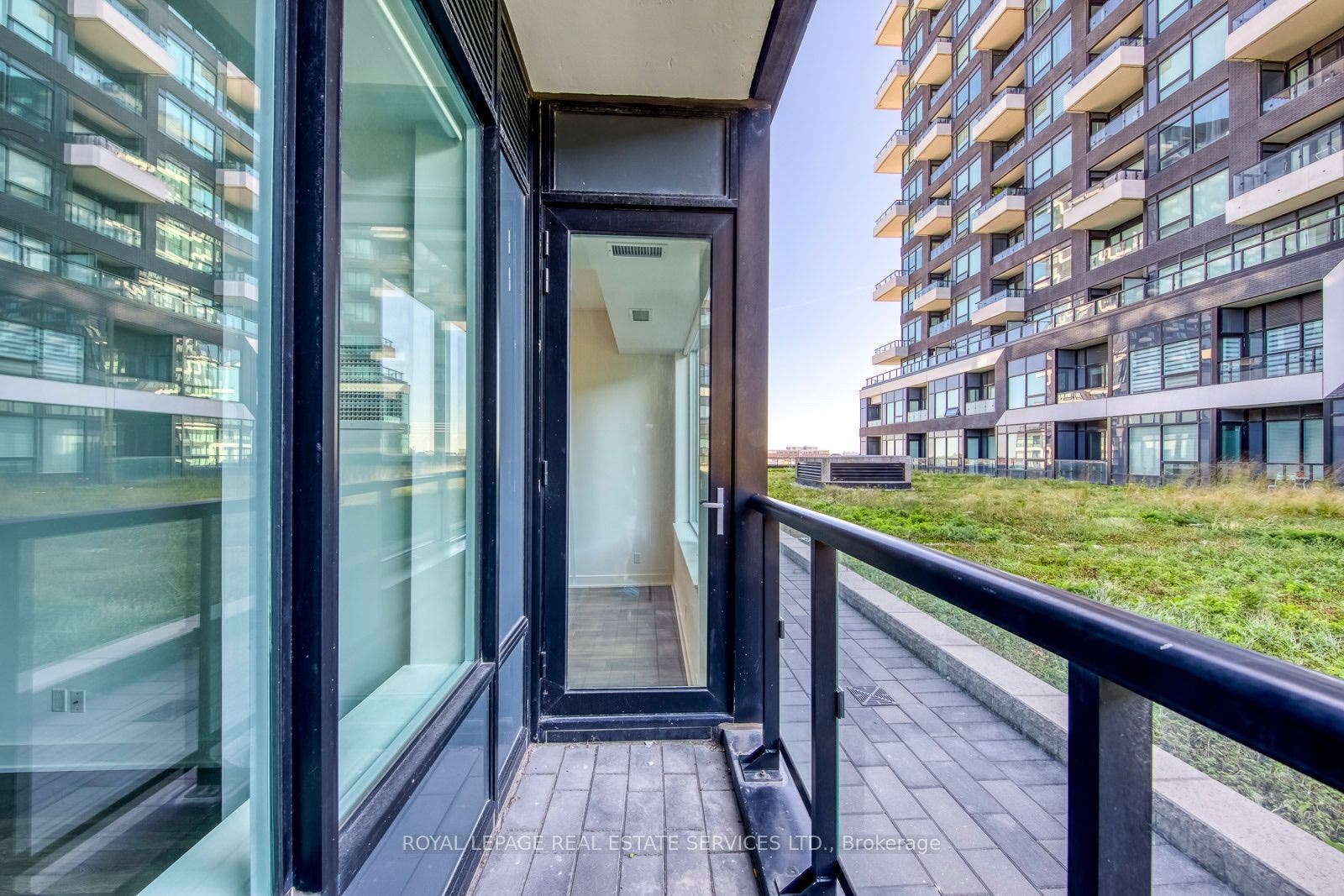 garden view balcony