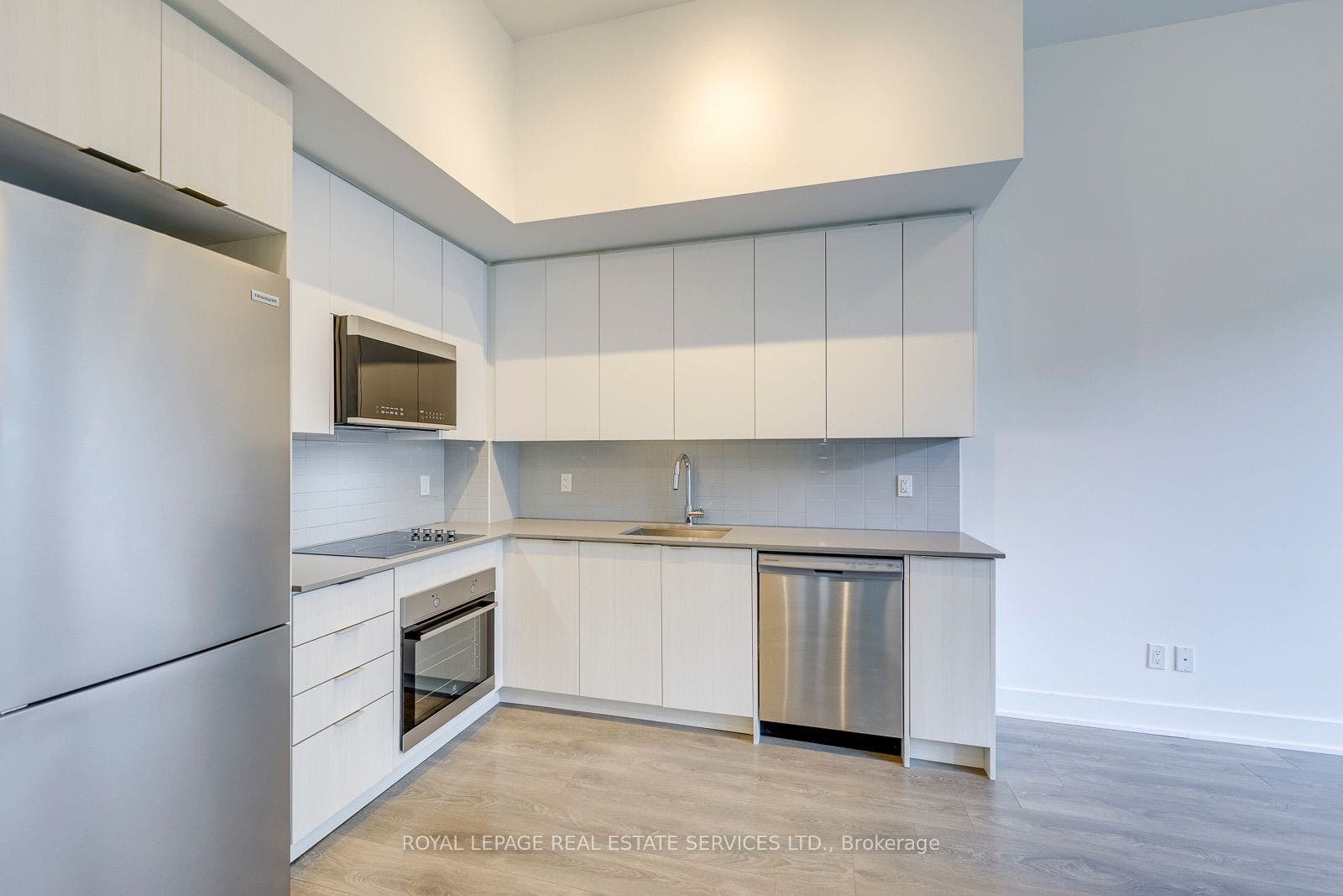 2485 Taunton Road, #349, Oakville, Oakville, Halton ON L6H 0G3