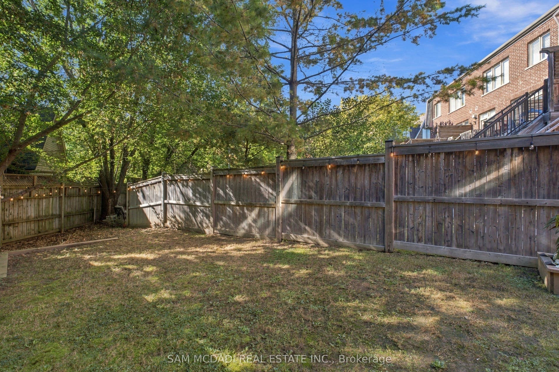 25 Premium Way, Mississauga, Peel ON L5B 1A1