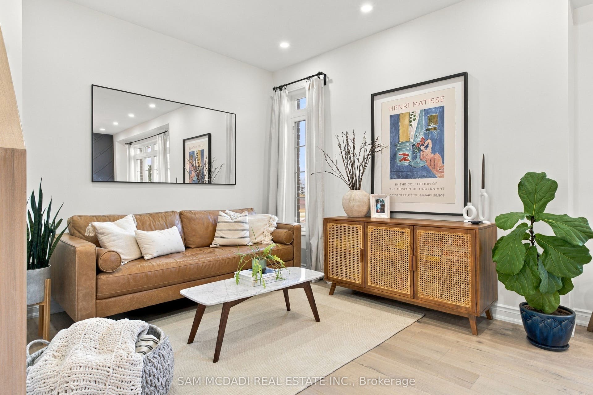 25 Premium Way, Mississauga, Peel ON L5B 1A1