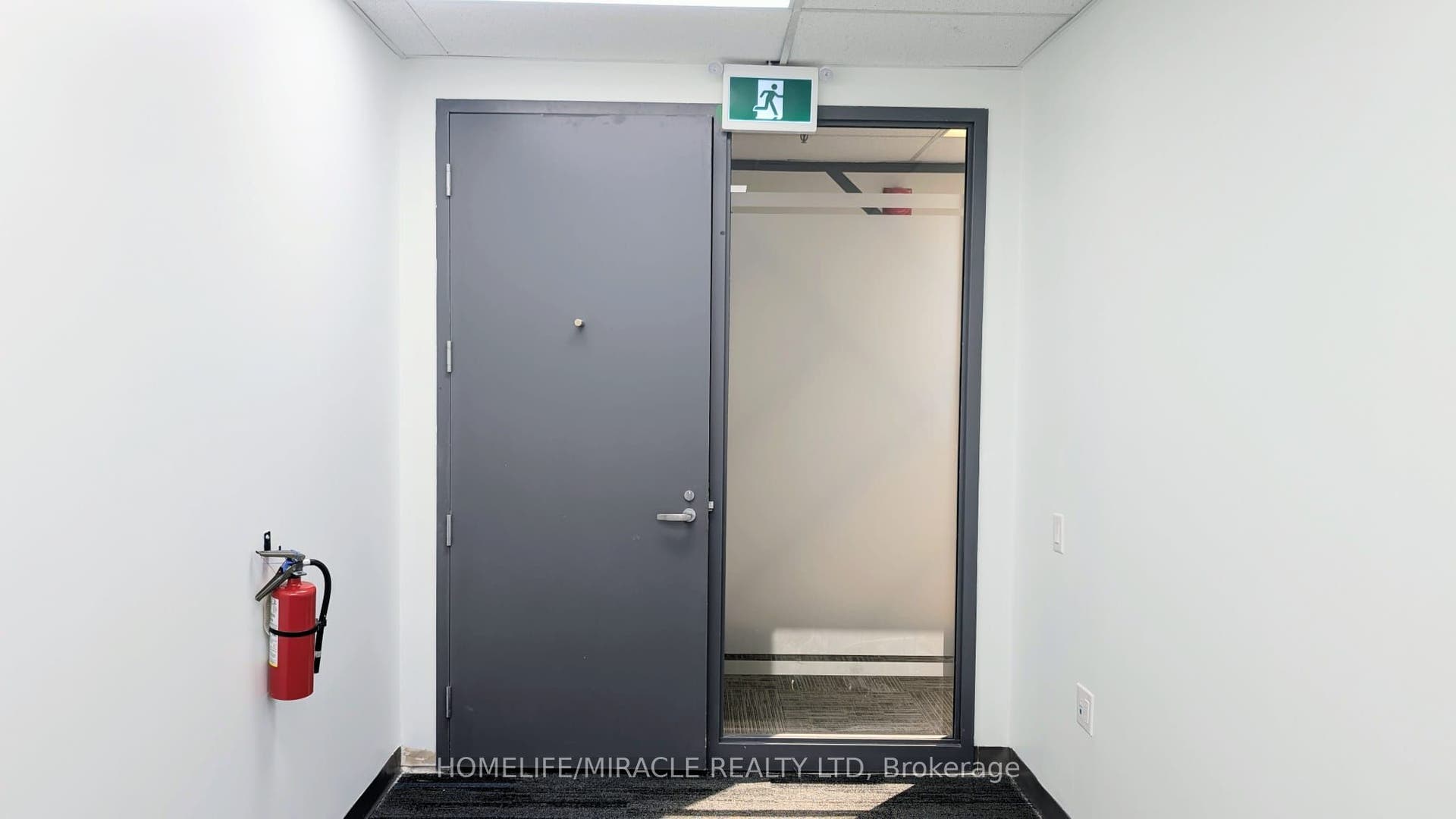 6660 Kennedy Road, #203, Mississauga, Peel ON L5T 2M9