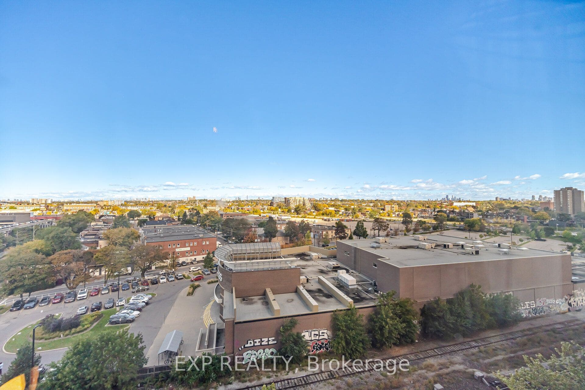 60 Heintzman Street, #1030, Toronto W, Toronto ON M6P 5A1