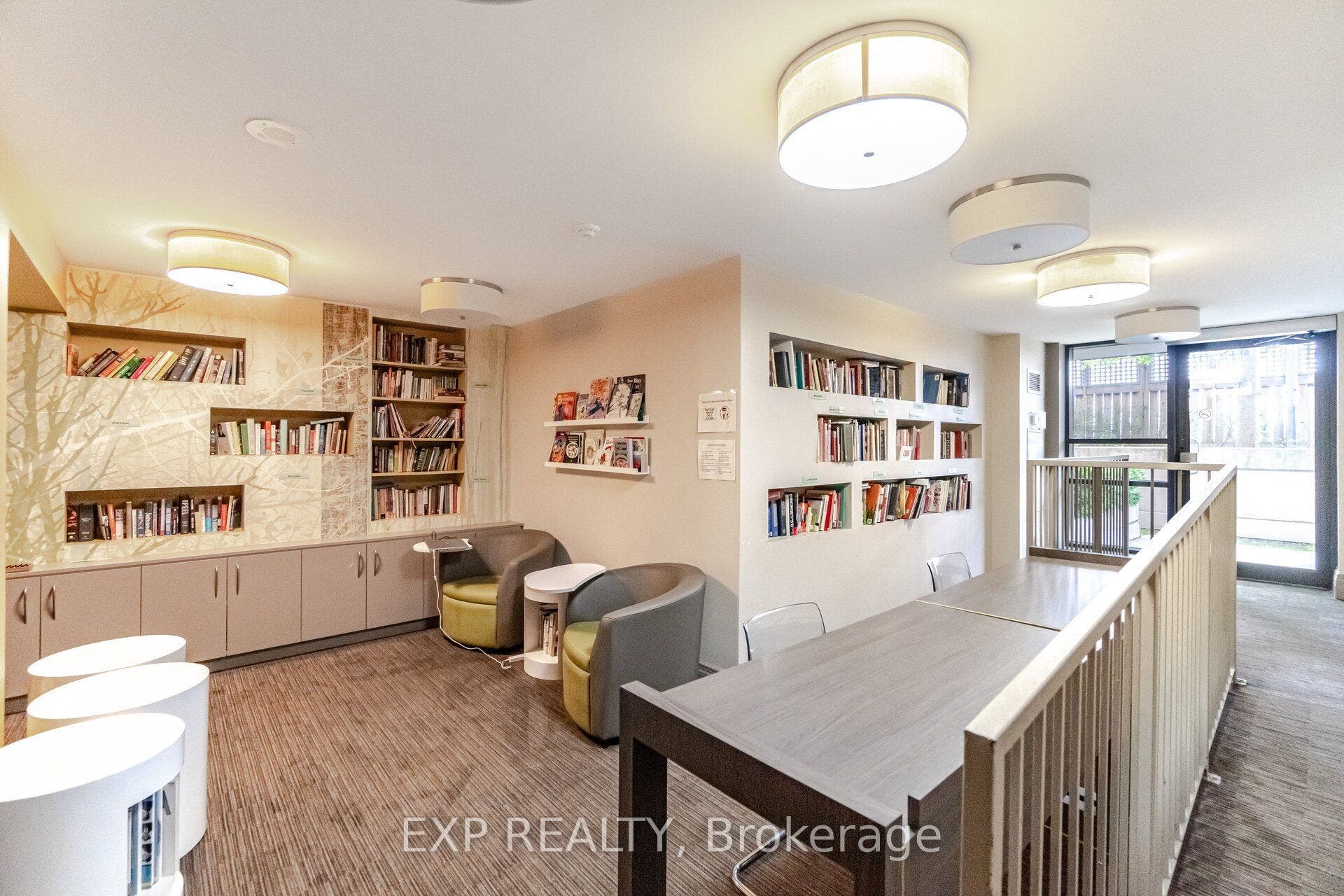 60 Heintzman Street, #1030, Toronto W, Toronto ON M6P 5A1