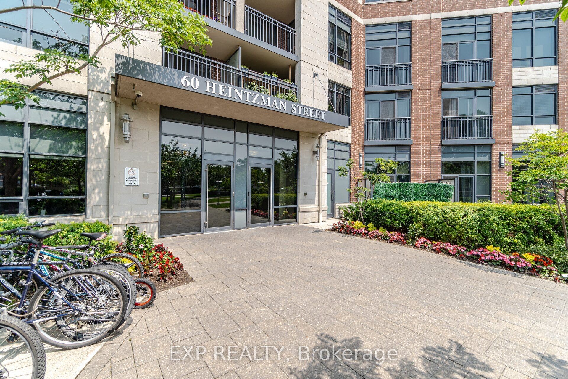 60 Heintzman Street, #1030, Toronto W, Toronto ON M6P 5A1
