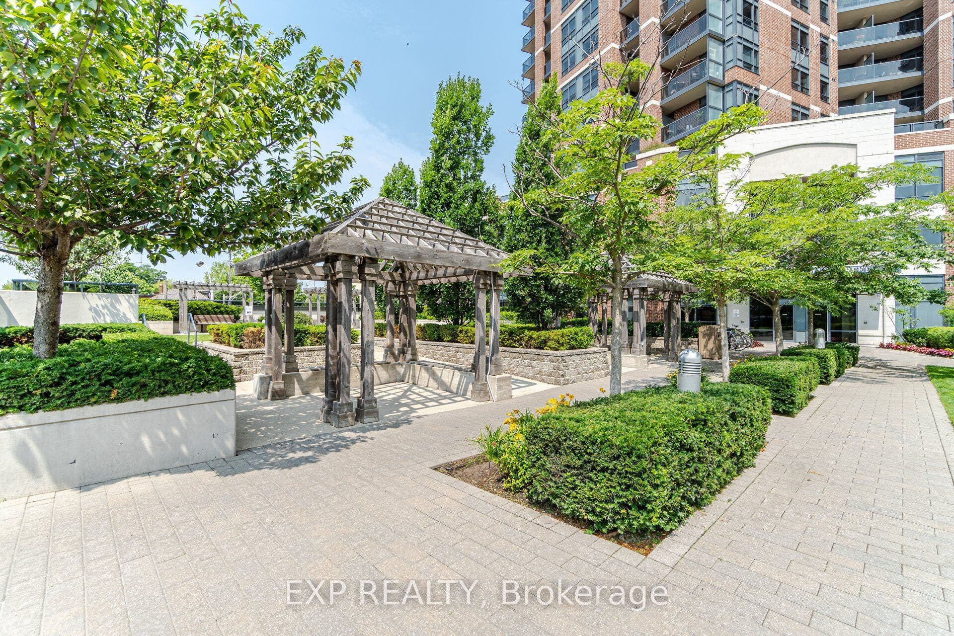 60 Heintzman Street, #1030, Toronto W, Toronto ON M6P 5A1