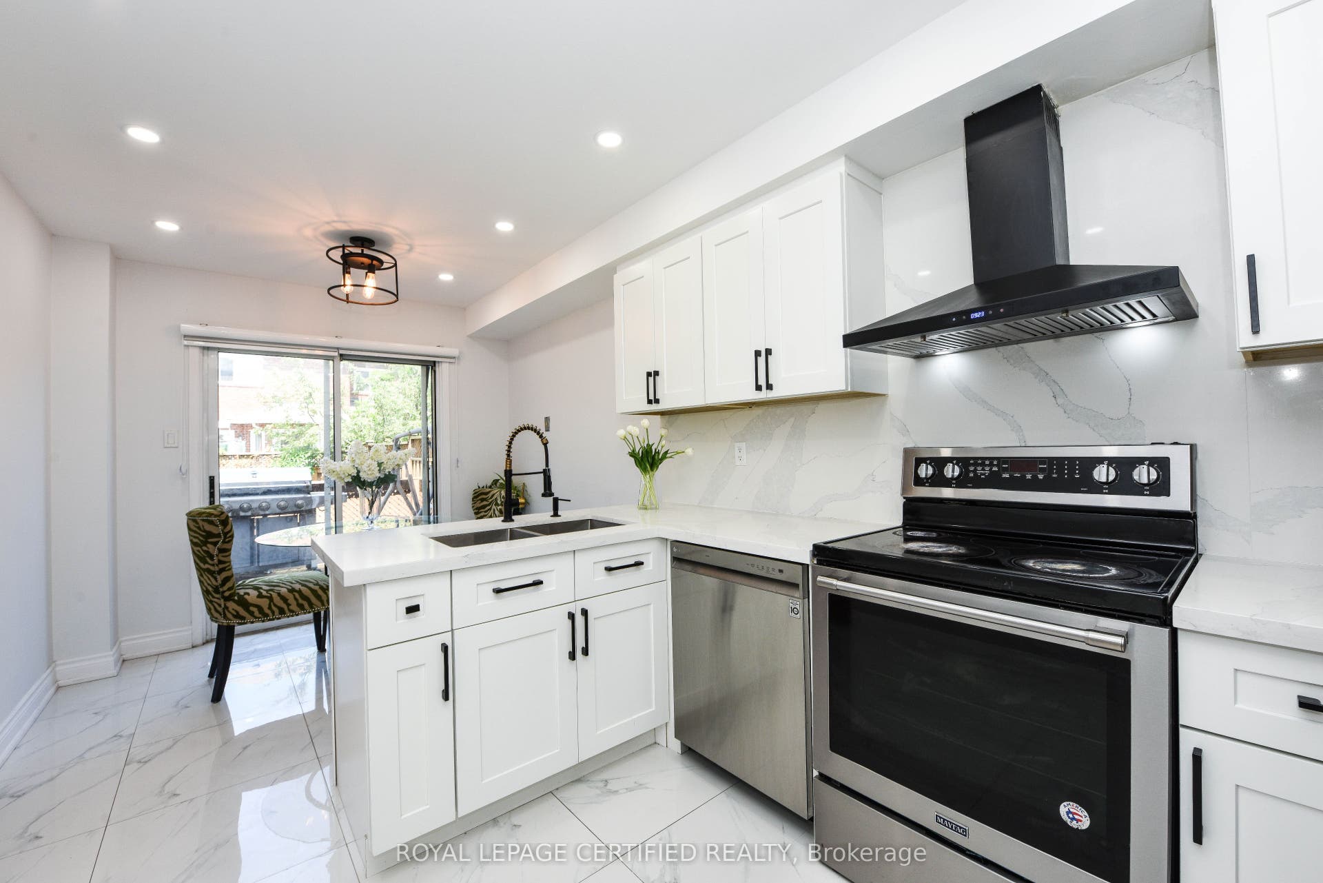6037 Clover Ridge Crescent, Mississauga, Peel ON L5N 7B4