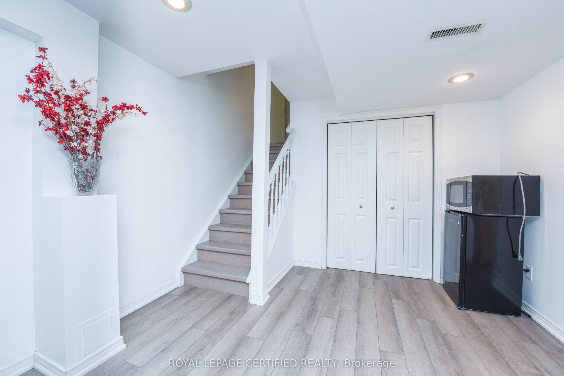 6037 Clover Ridge Crescent, Mississauga, Peel ON L5N 7B4