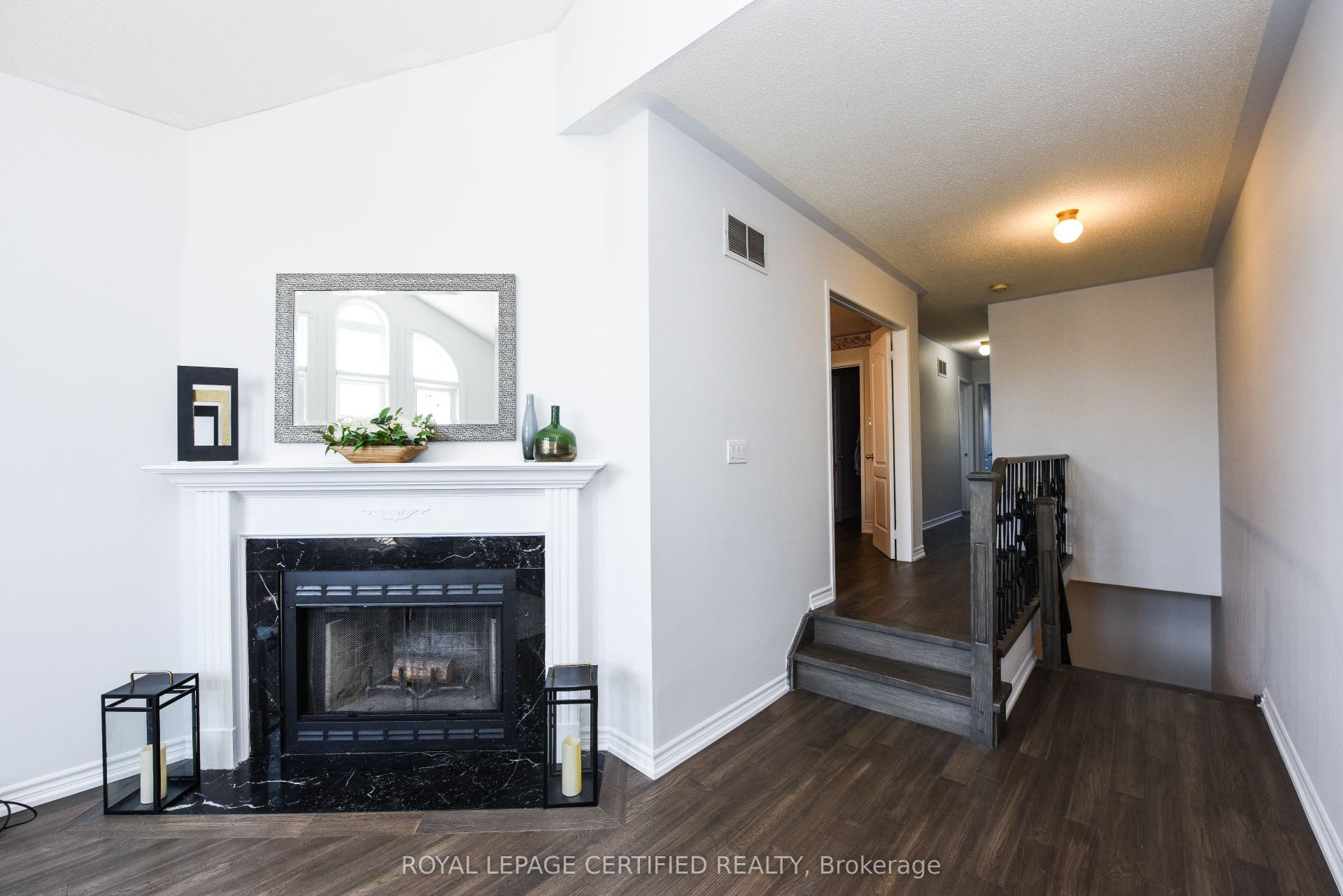 6037 Clover Ridge Crescent, Mississauga, Peel ON L5N 7B4