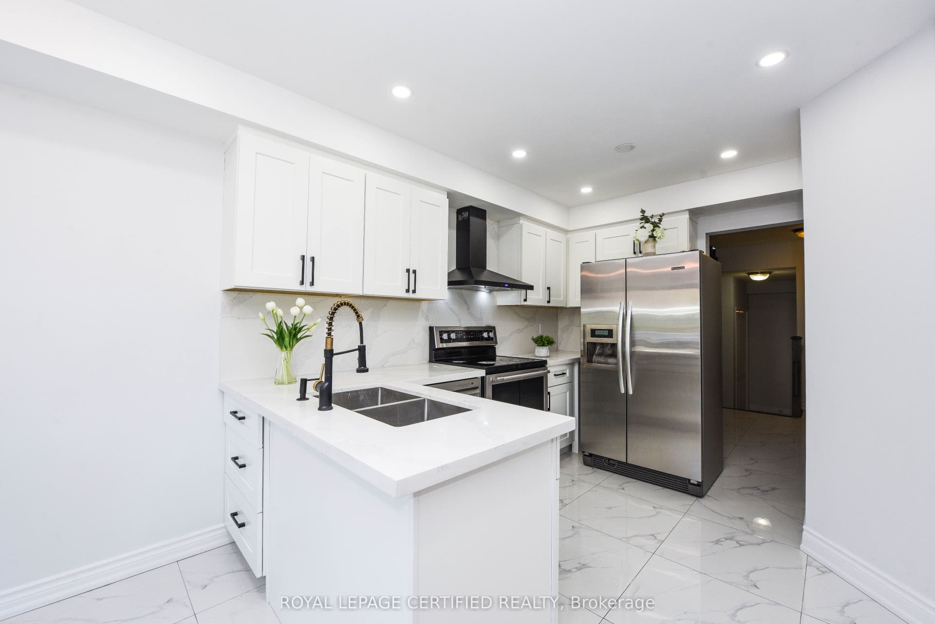 6037 Clover Ridge Crescent, Mississauga, Peel ON L5N 7B4