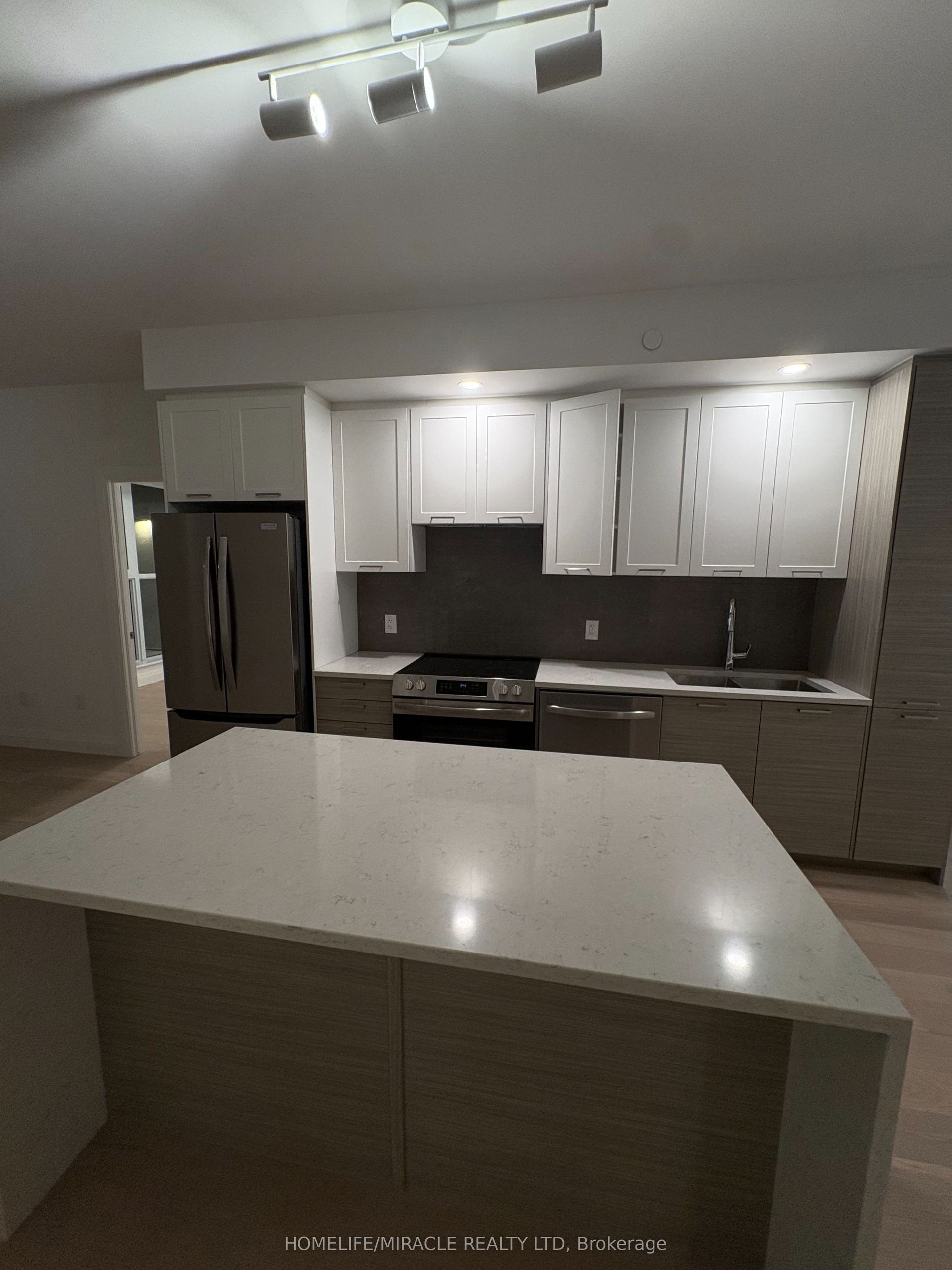 26 Mill Street, #317, Halton Hills, Halton ON L7G 0P9
