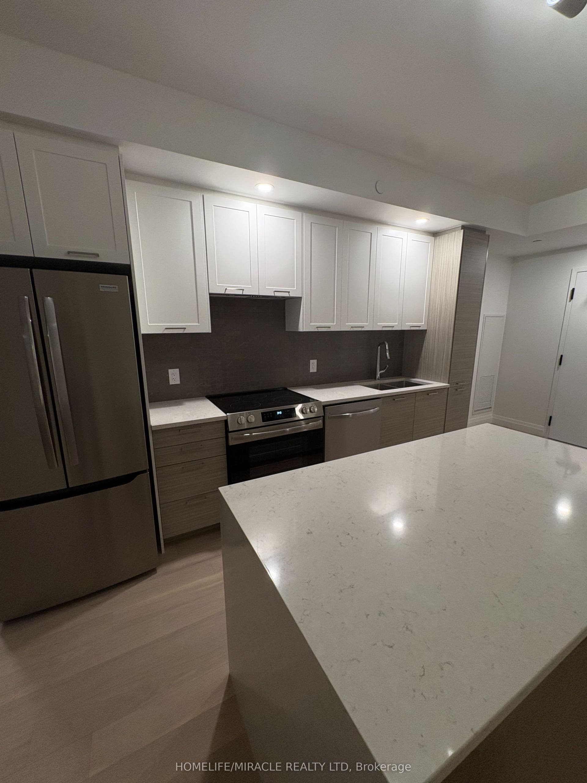 26 Mill Street, #317, Halton Hills, Halton ON L7G 0P9