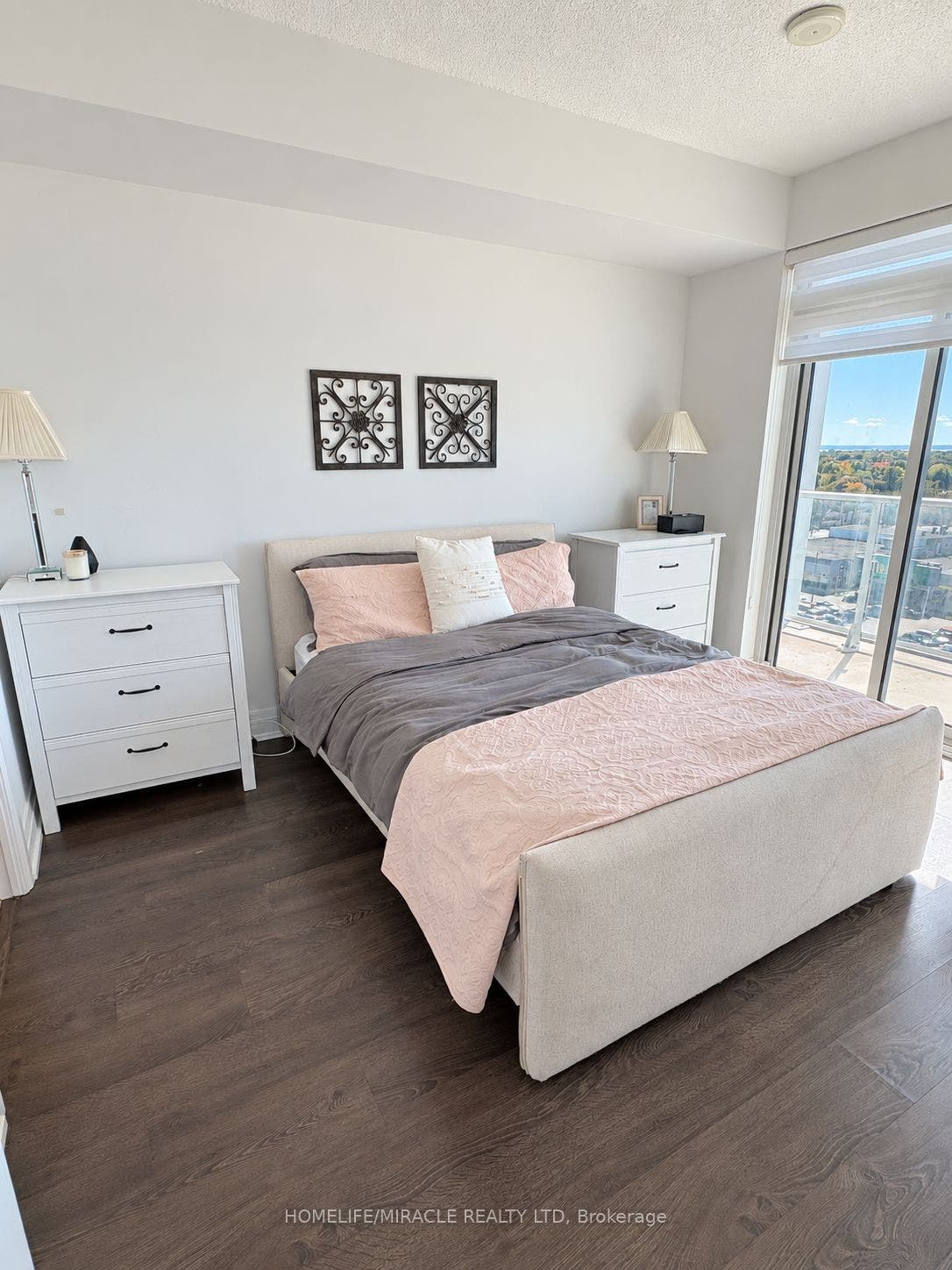 65 Speers Road, #911, Oakville, Halton ON L6K 0J1