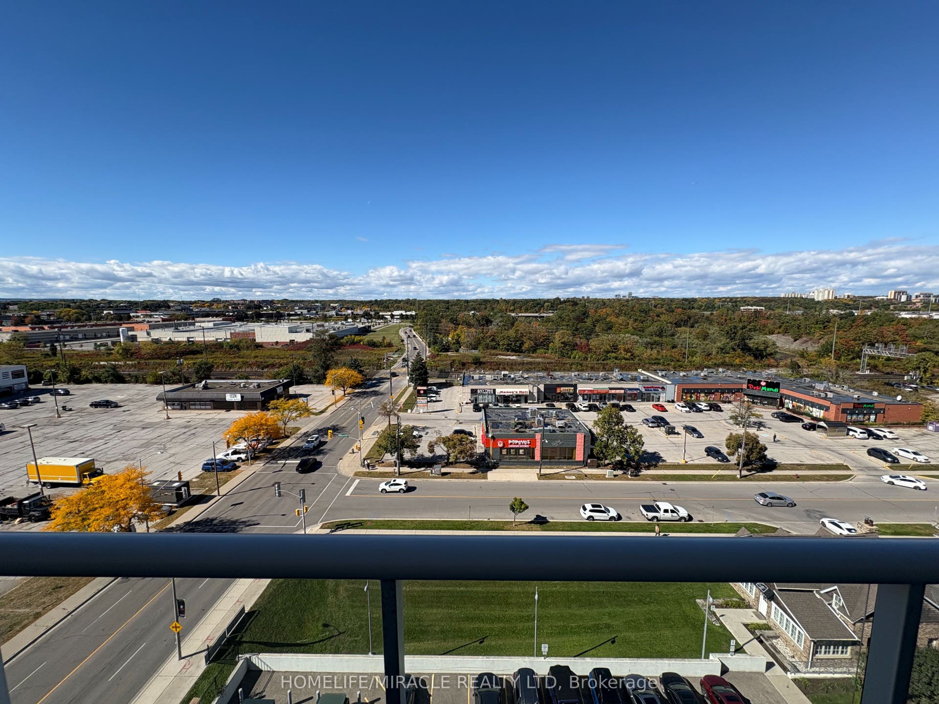 65 Speers Road, #911, Oakville, Halton ON L6K 0J1
