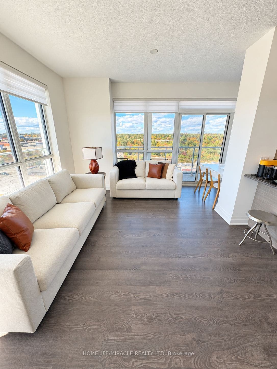 65 Speers Road, #911, Oakville, Halton ON L6K 0J1
