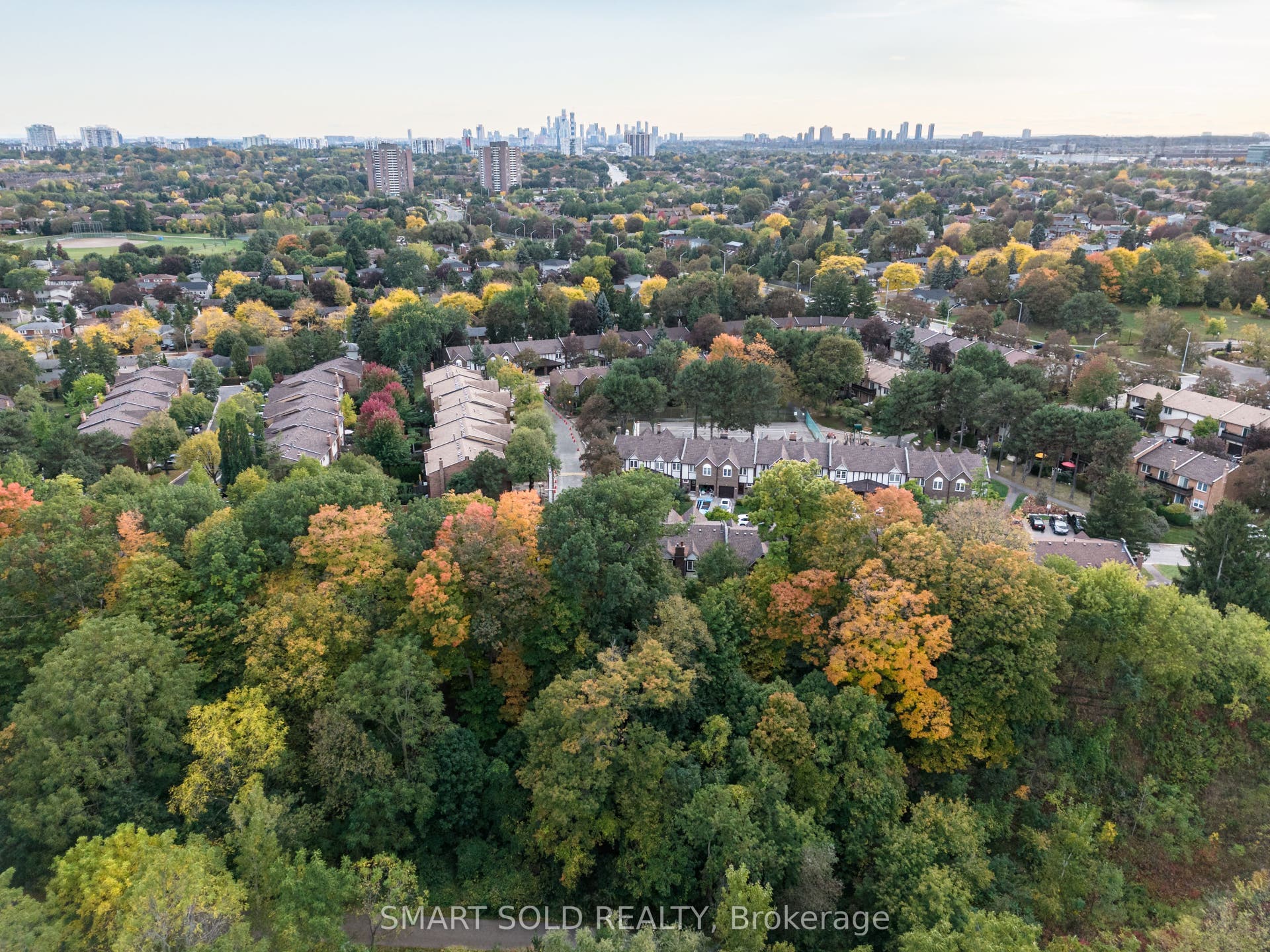 2120 Rathburn Road E, #32, Mississauga, Peel ON L4W 2S8
