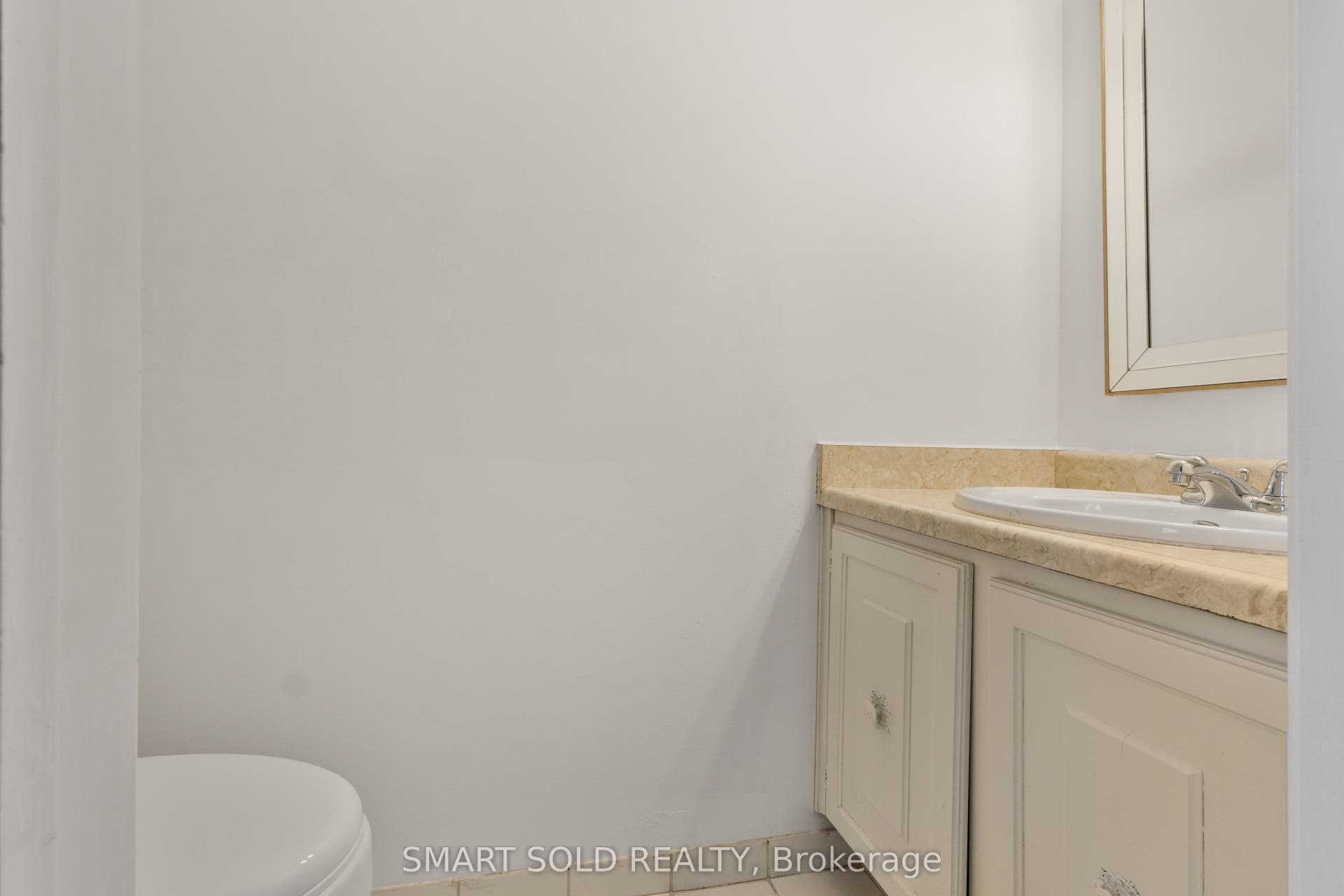 2120 Rathburn Road E, #32, Mississauga, Peel ON L4W 2S8