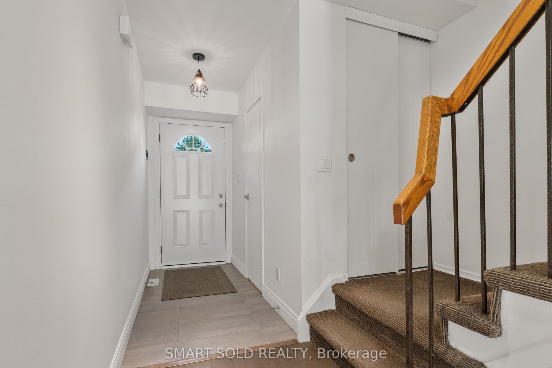 2120 Rathburn Road E, #32, Mississauga, Peel ON L4W 2S8