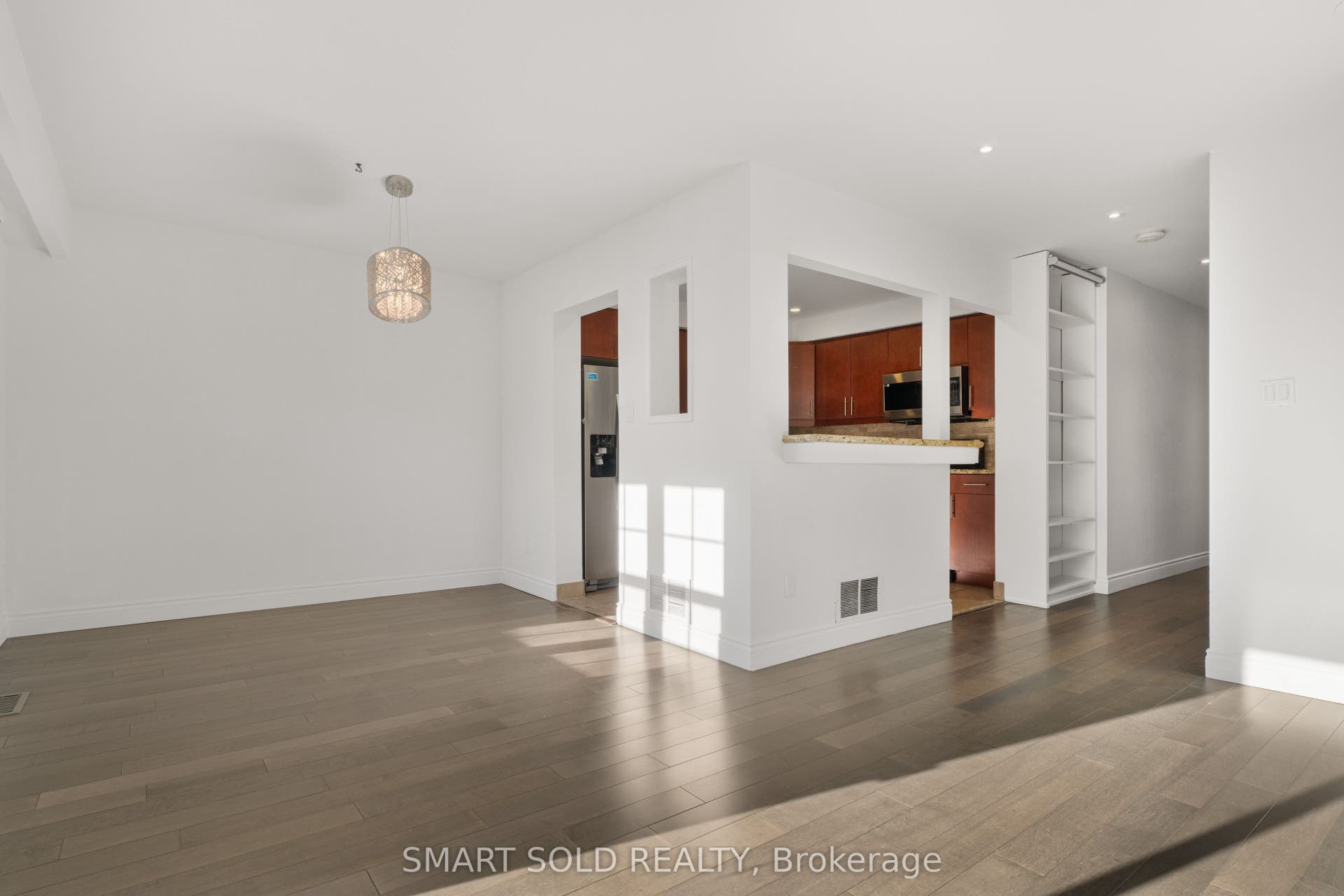 2120 Rathburn Road E, #32, Mississauga, Peel ON L4W 2S8