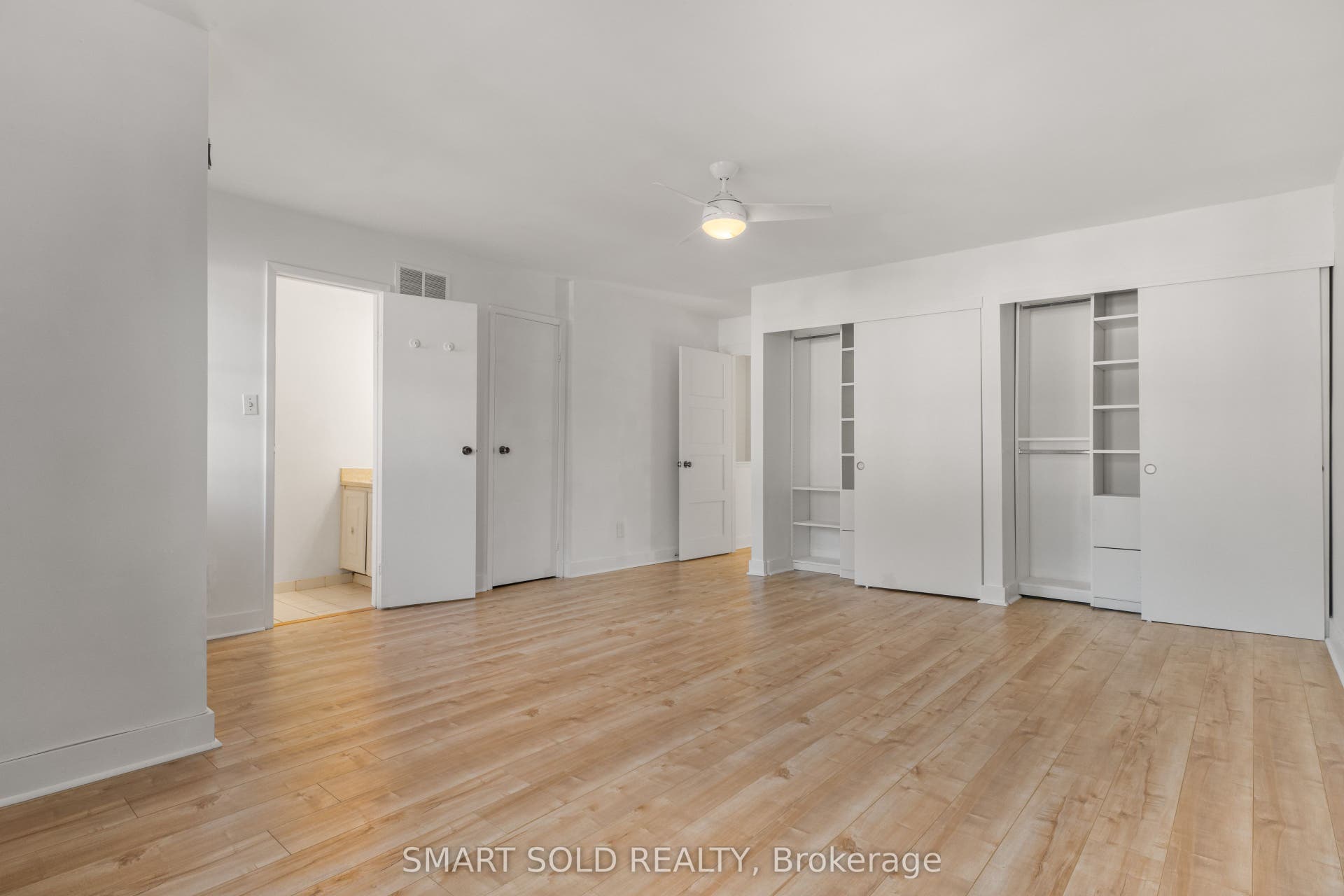 2120 Rathburn Road E, #32, Mississauga, Peel ON L4W 2S8