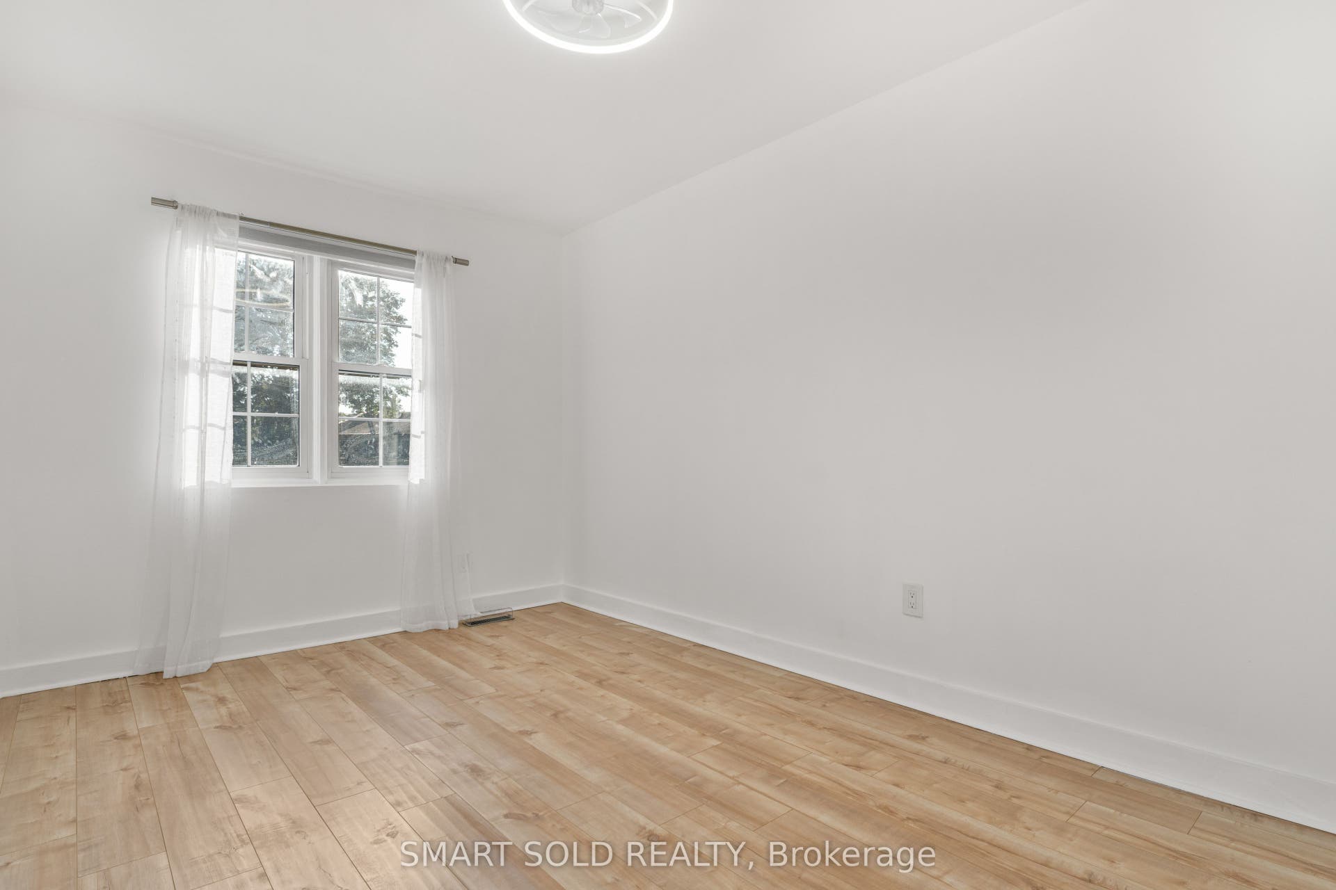2120 Rathburn Road E, #32, Mississauga, Peel ON L4W 2S8