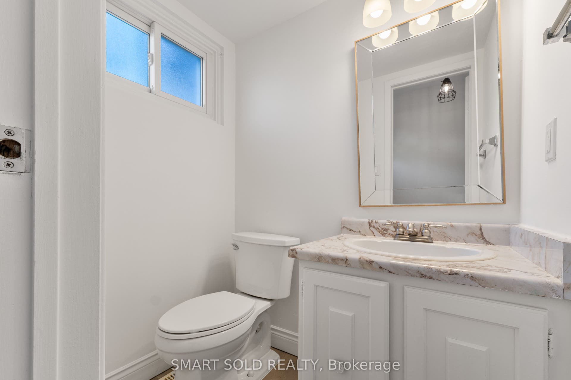 2120 Rathburn Road E, #32, Mississauga, Peel ON L4W 2S8