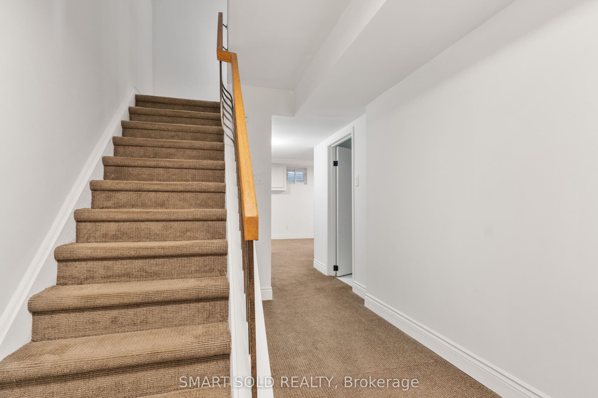 2120 Rathburn Road E, #32, Mississauga, Peel ON L4W 2S8