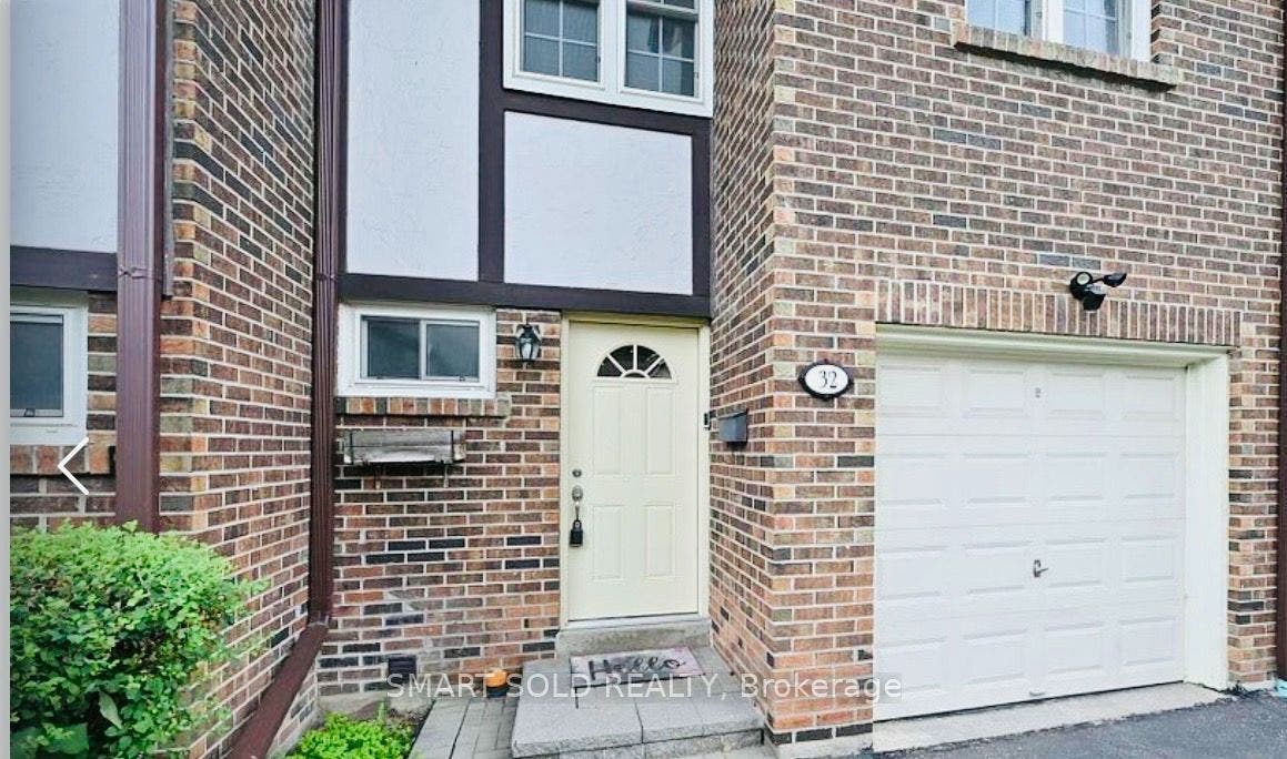 2120 Rathburn Road E, #32, Mississauga, Peel ON L4W 2S8