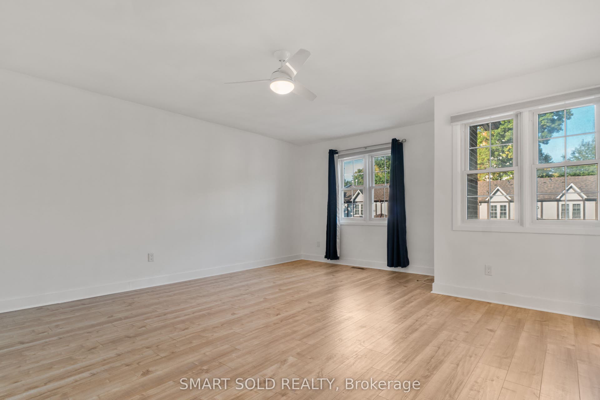 2120 Rathburn Road E, #32, Mississauga, Peel ON L4W 2S8