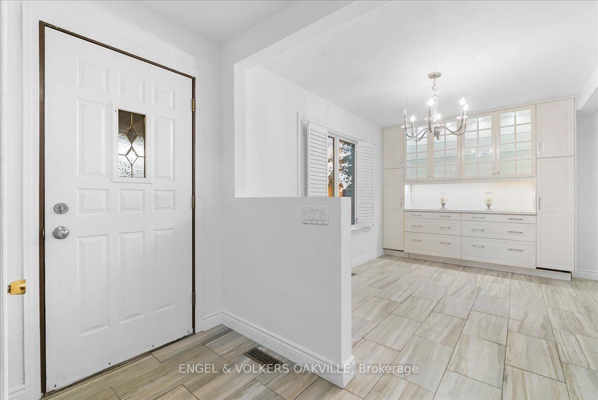 351 Renforth Drive, Toronto W, Toronto ON M9C 2L8