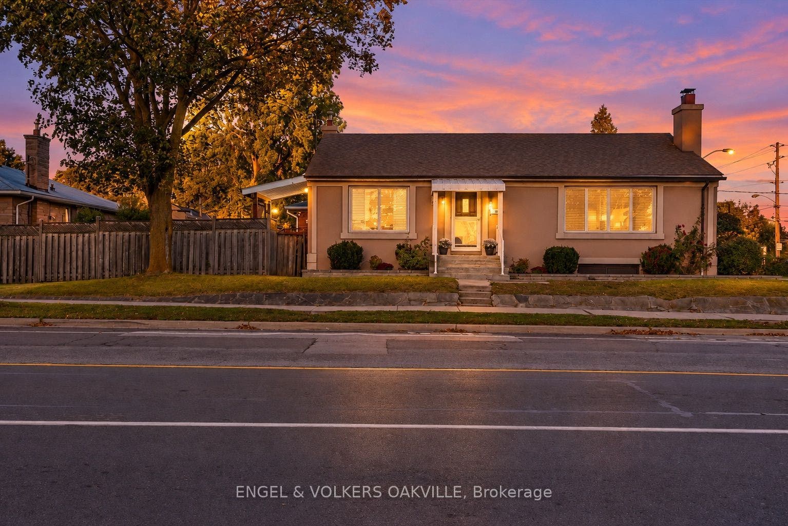 351 Renforth Drive, Toronto W, Toronto ON M9C 2L8