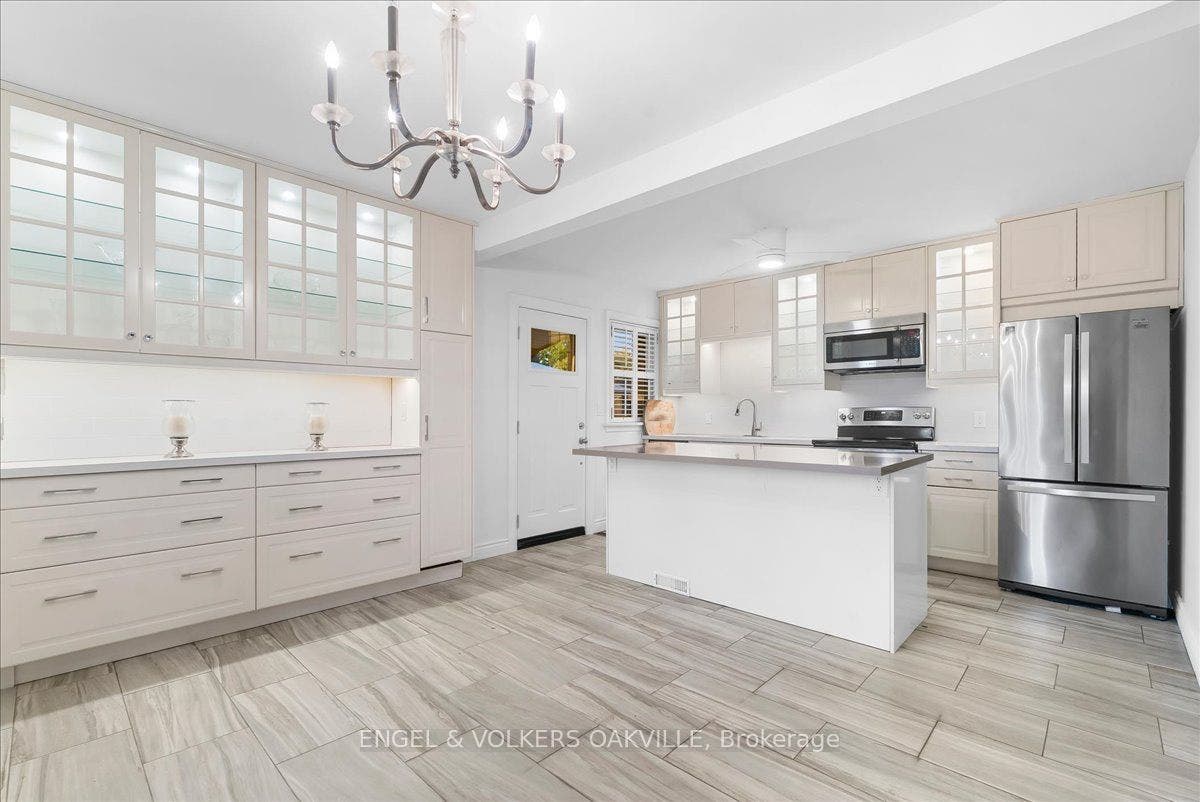 351 Renforth Drive, Toronto W, Toronto ON M9C 2L8
