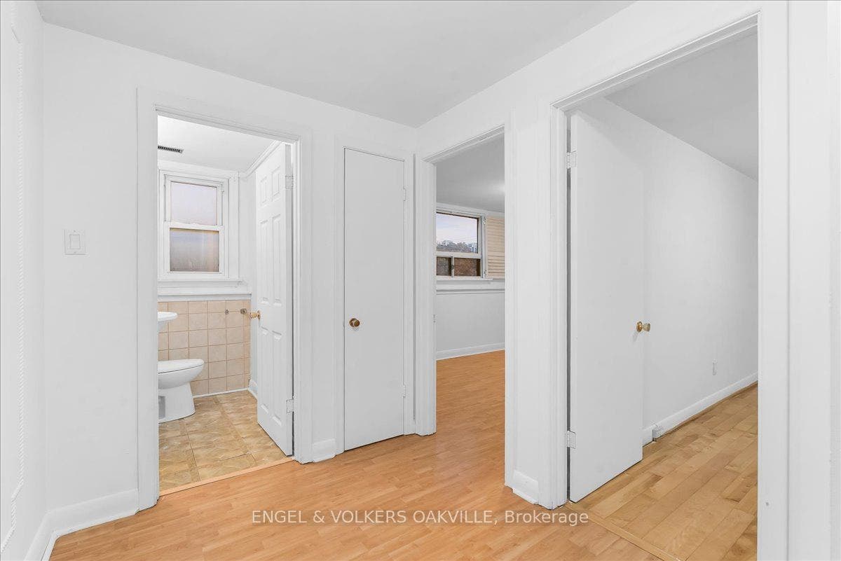 351 Renforth Drive, Toronto W, Toronto ON M9C 2L8