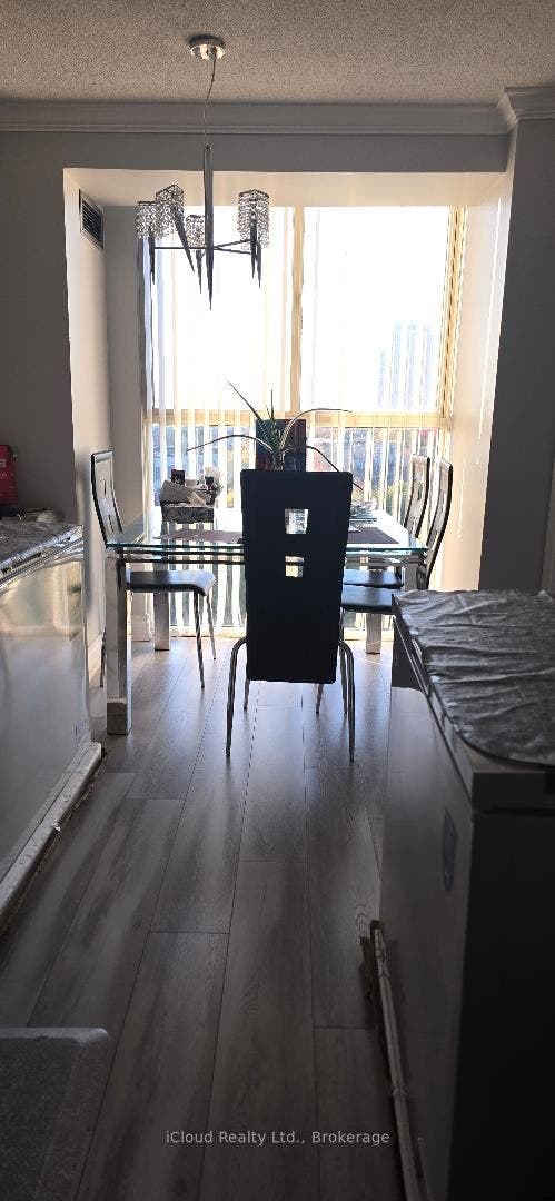 600 Rexdale Boulevard, #706, Toronto W10, Toronto W, Toronto ON M9W 6T4