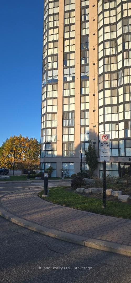 600 Rexdale Boulevard, #706, Toronto W10, Toronto W, Toronto ON M9W 6T4