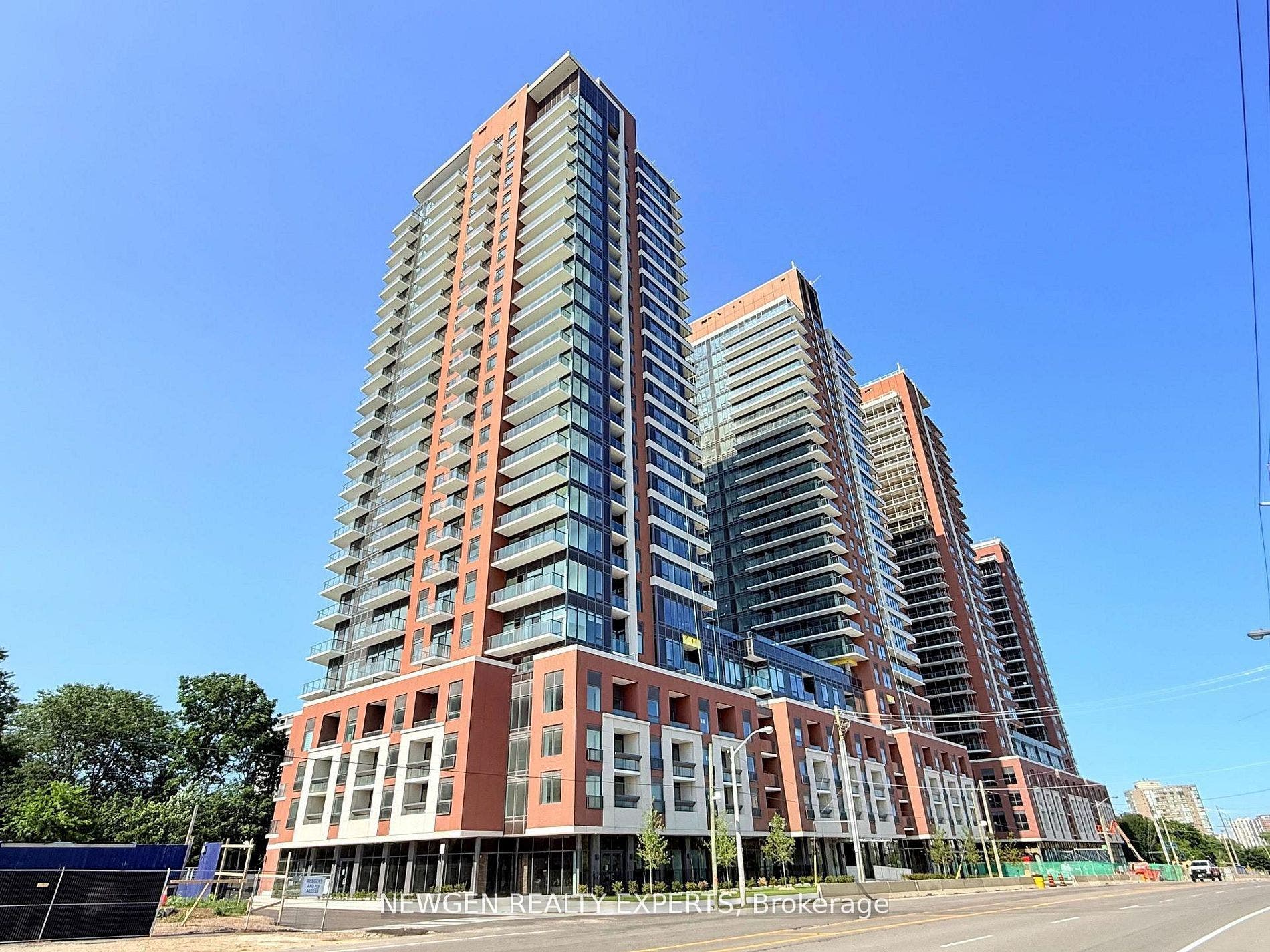 4010 Eglinton Avenue W, #2103, Toronto W, Toronto ON M9A 0G5 4010 Eglinton Avenue W, #2103, Toronto W, Toronto ON M9A 0G5