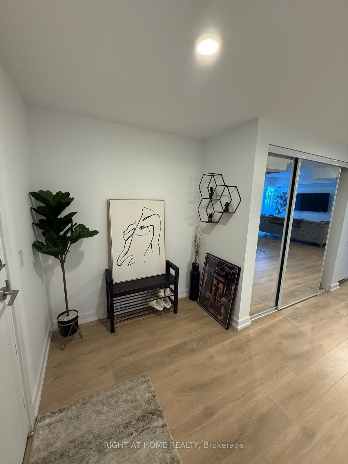 1100 Sheppard Avenue W, #905, Toronto W, Toronto ON M3K 0E4