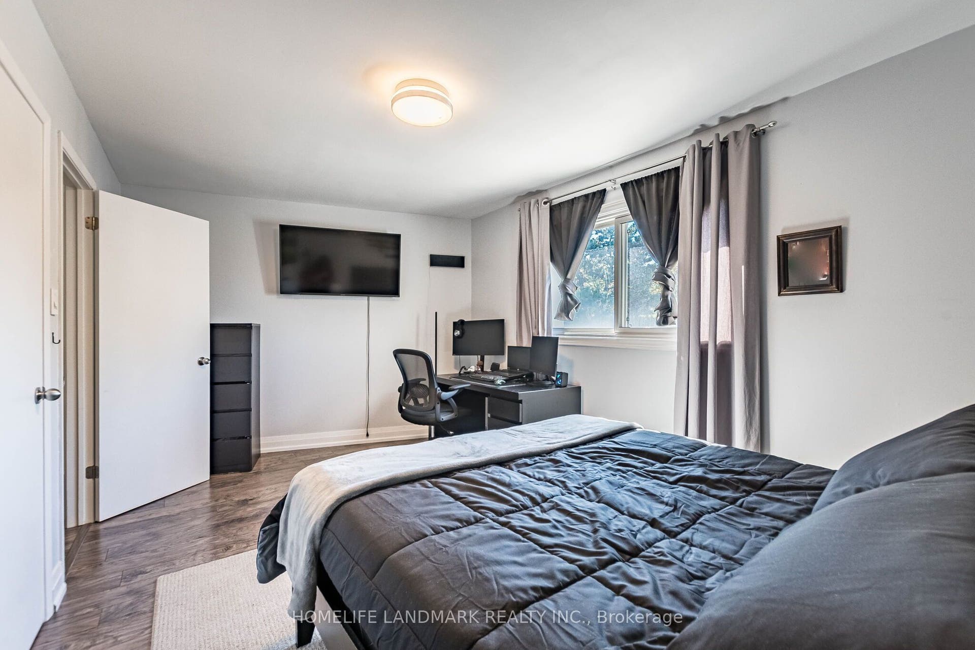400 Mississauga Valley Boulevard, #160, Mississauga, Peel ON L5A 3N6
