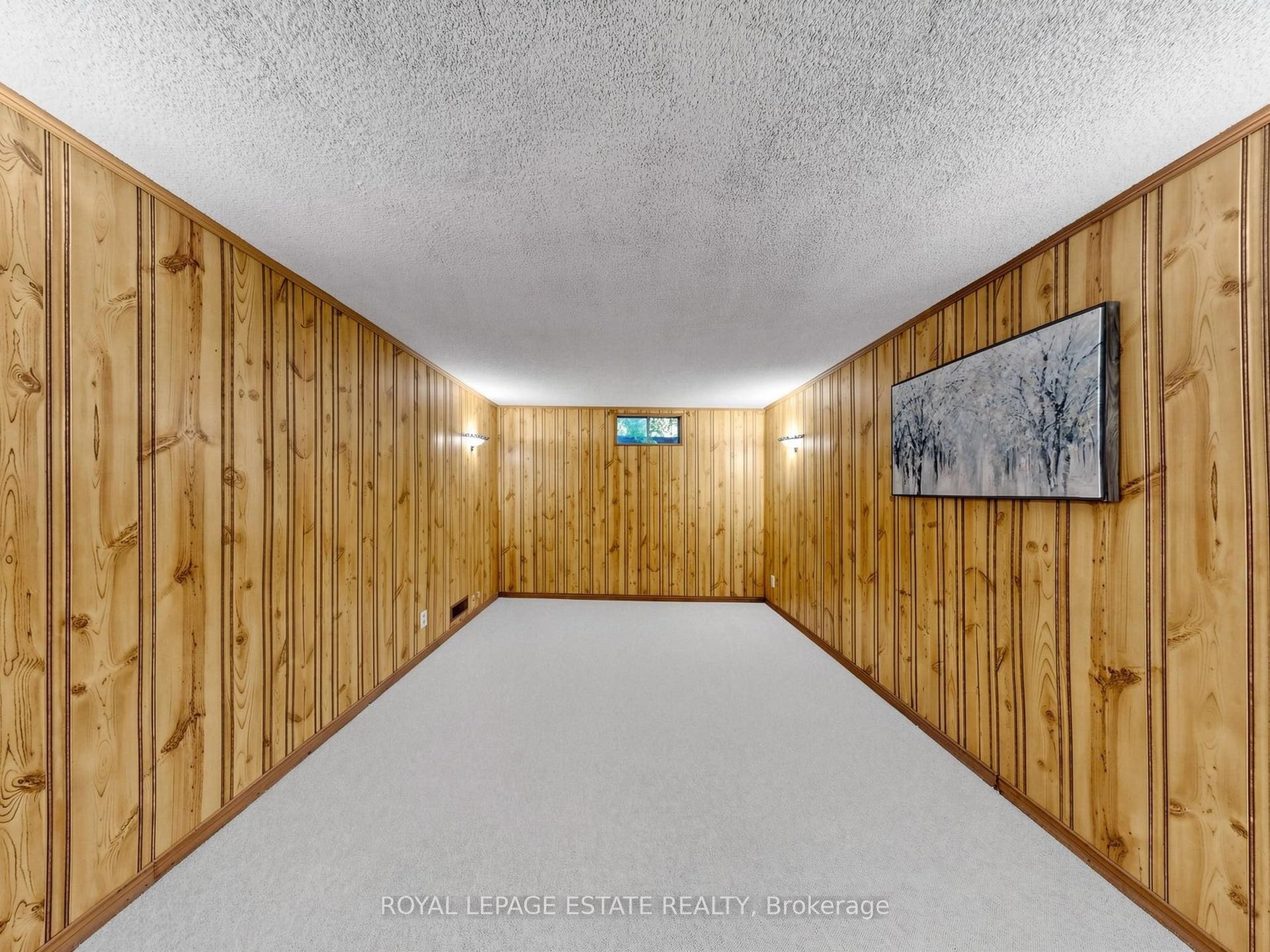 High ceilings and brand new carpet