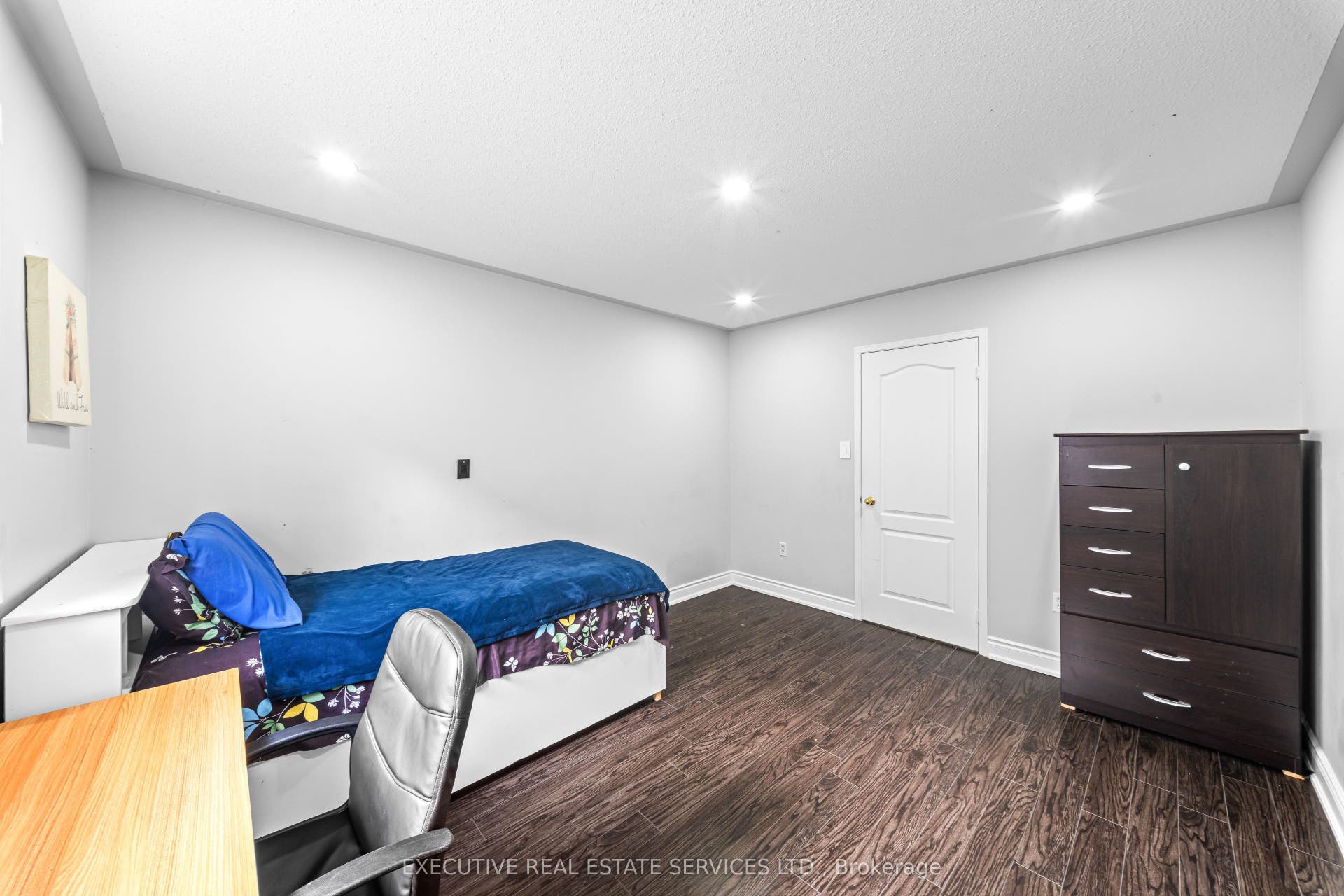 7 Chapparal Drive, Brampton, Peel ON L6R 3C5